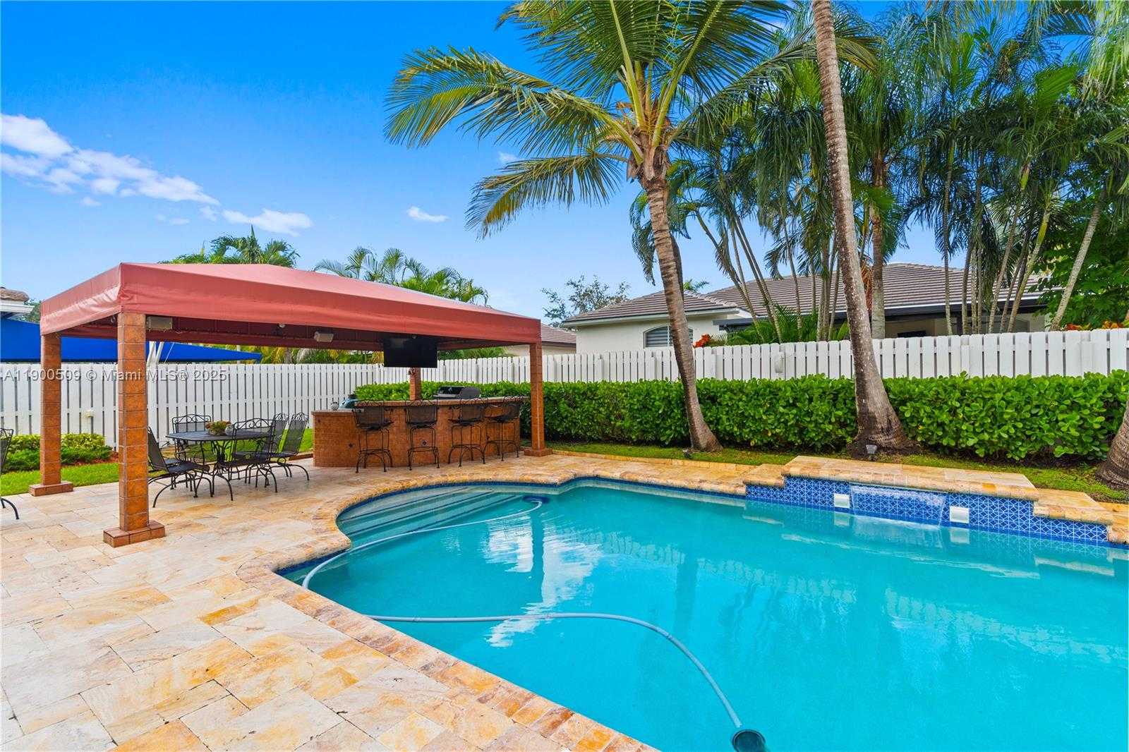 Small Image of 19173 NORTH WEST 23RD ST, Pembroke Pines Number 30