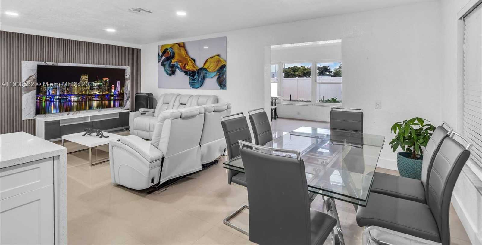 Small Image of 4510 NORTH WEST 168TH TERR, Miami Gardens Number 11