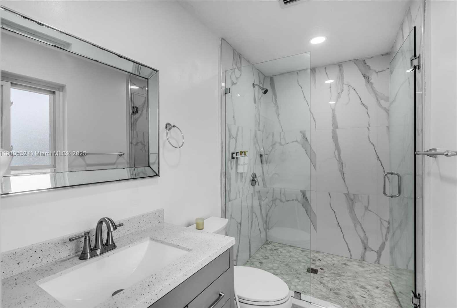 Small Image of 4510 NORTH WEST 168TH TERR, Miami Gardens Number 19