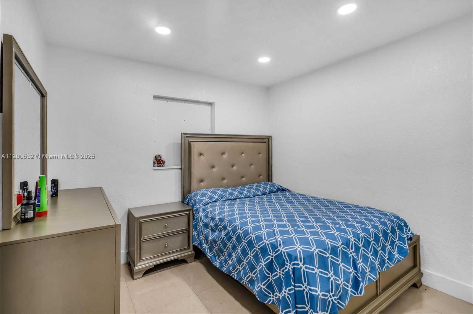 Small Image of 4510 NORTH WEST 168TH TERR, Miami Gardens Number 22