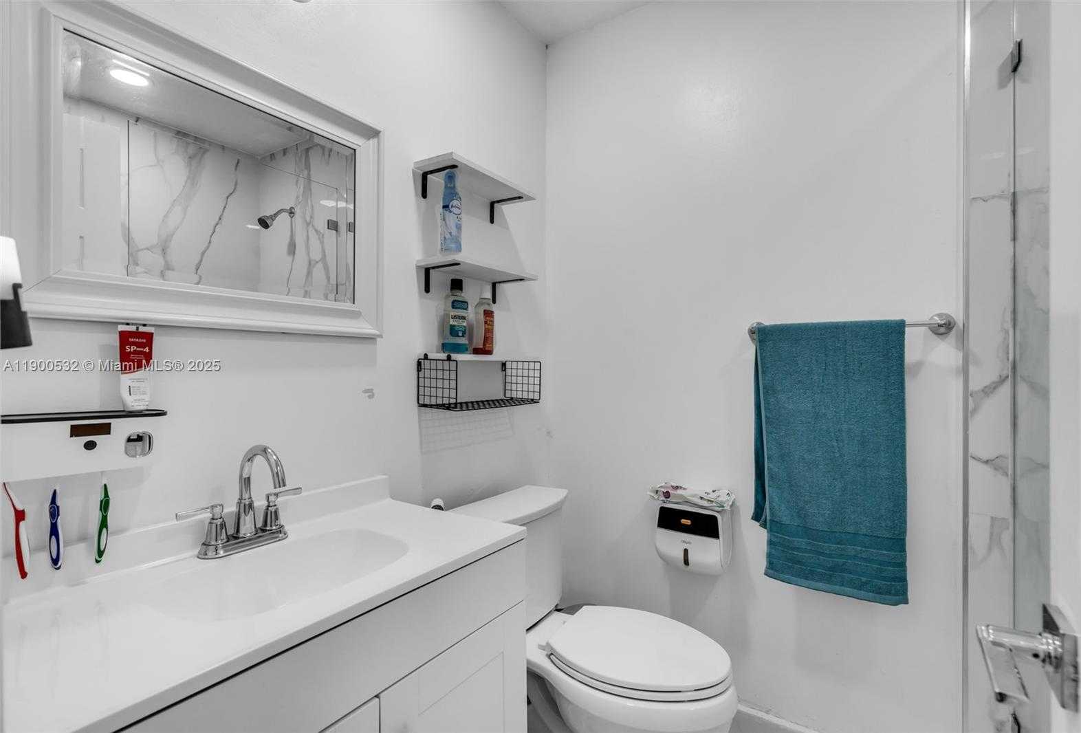 Small Image of 4510 NORTH WEST 168TH TERR, Miami Gardens Number 23