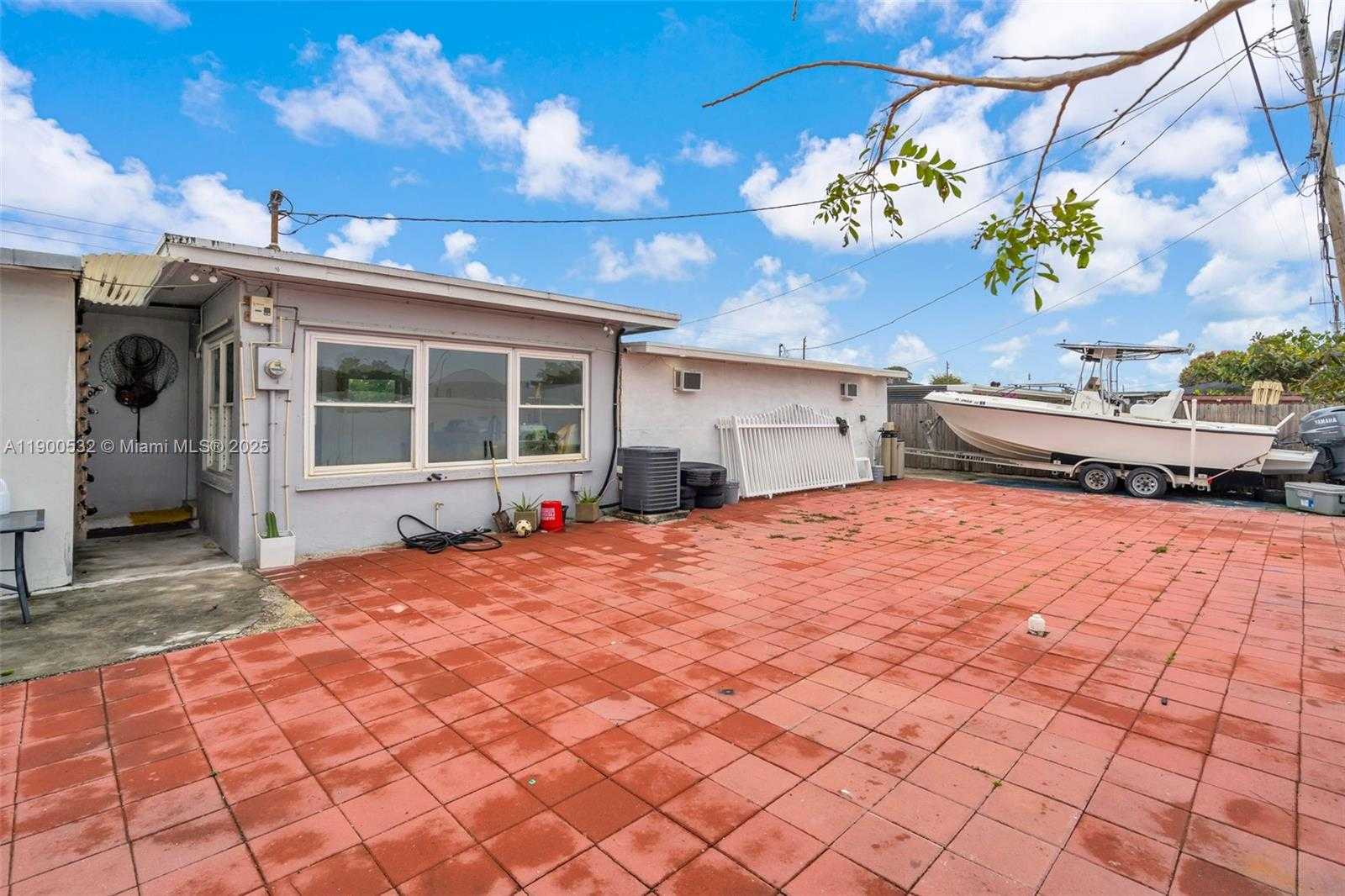 Small Image of 4510 NORTH WEST 168TH TERR, Miami Gardens Number 25