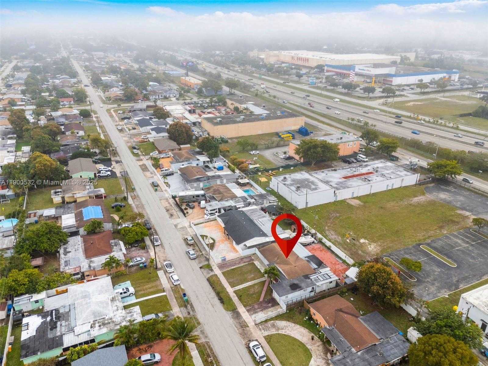 Small Image of 4510 NORTH WEST 168TH TERR, Miami Gardens Number 28