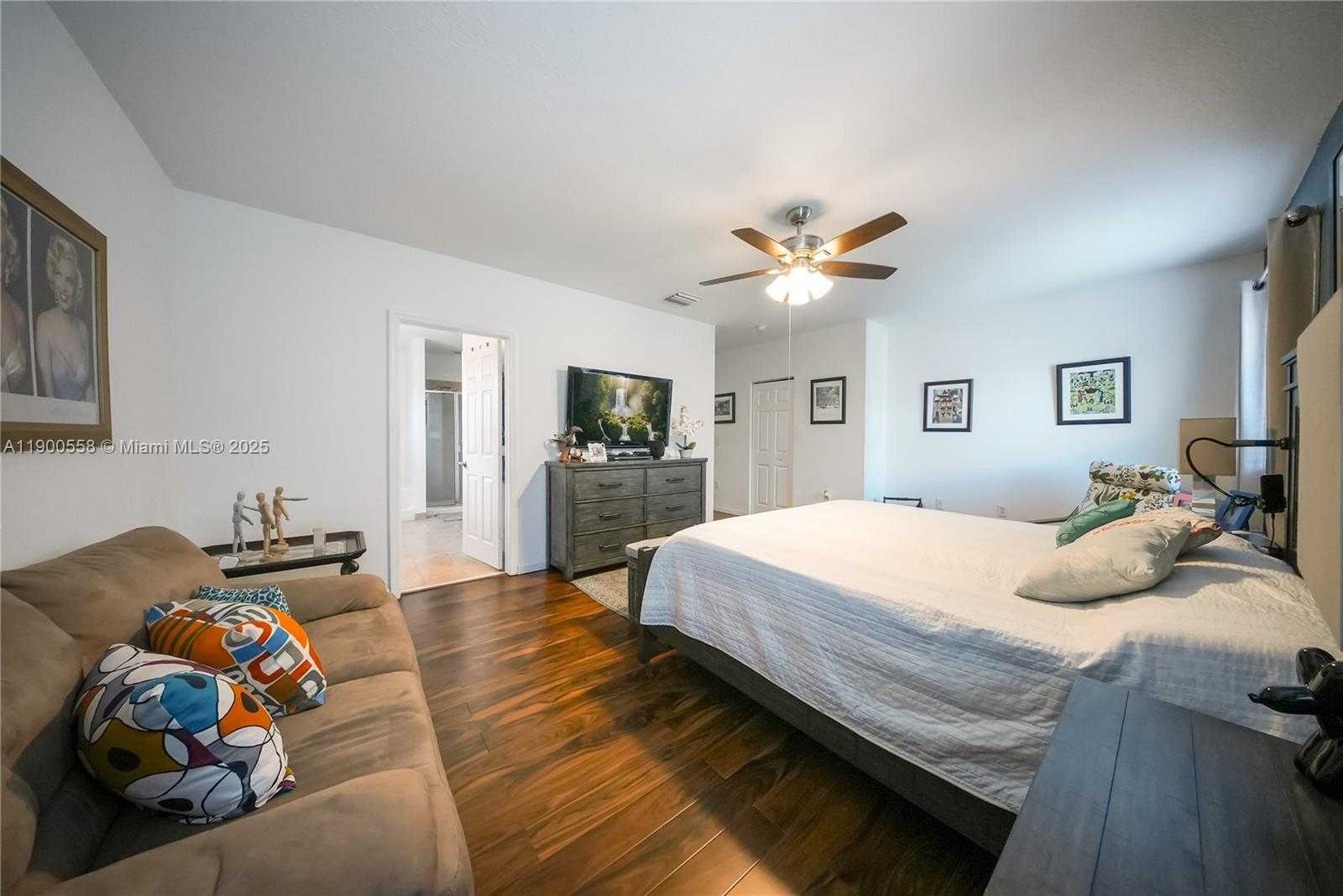 Small Image of 3076 SOUTH EAST 4TH CT, Homestead Number 17