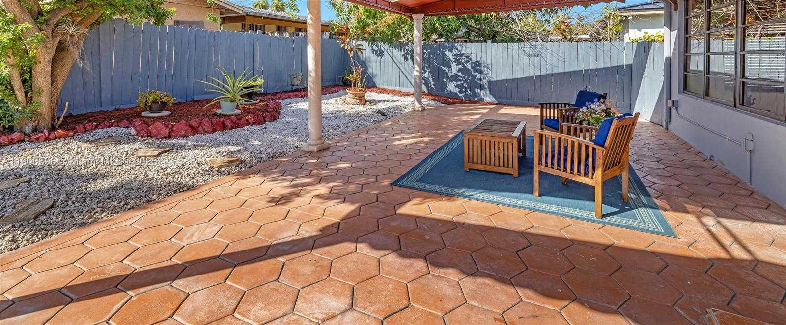 Small Image of 12890 NORTH EAST MIAMI CT, North Miami Number 17