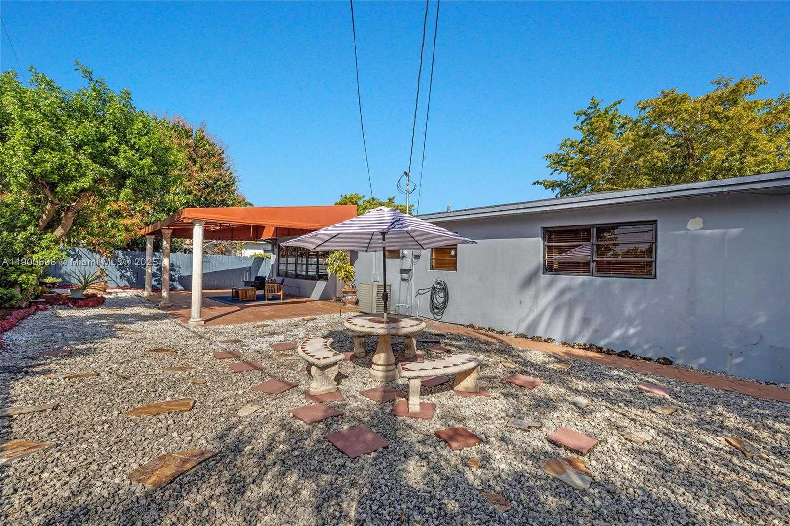 Small Image of 12890 NORTH EAST MIAMI CT, North Miami Number 19