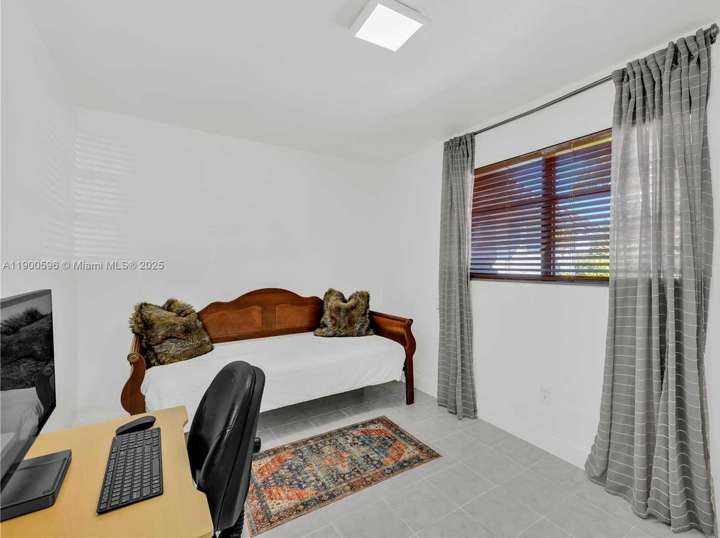 Small Image of 12890 NORTH EAST MIAMI CT, North Miami Number 8