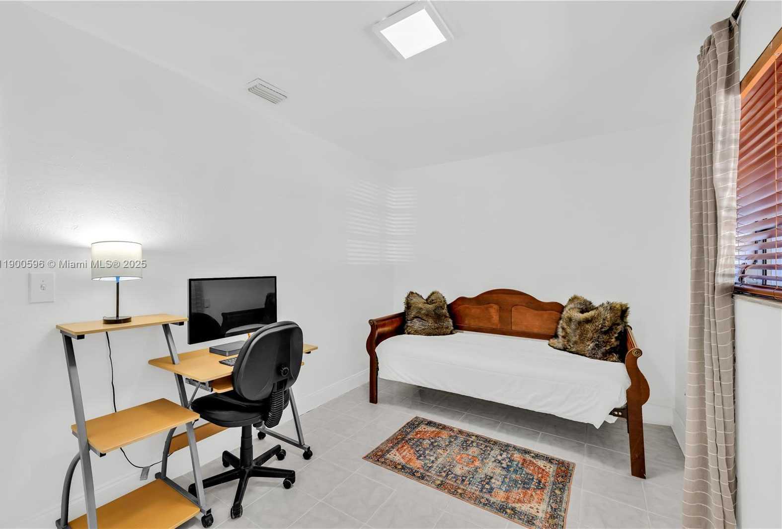 Small Image of 12890 NORTH EAST MIAMI CT, North Miami Number 9