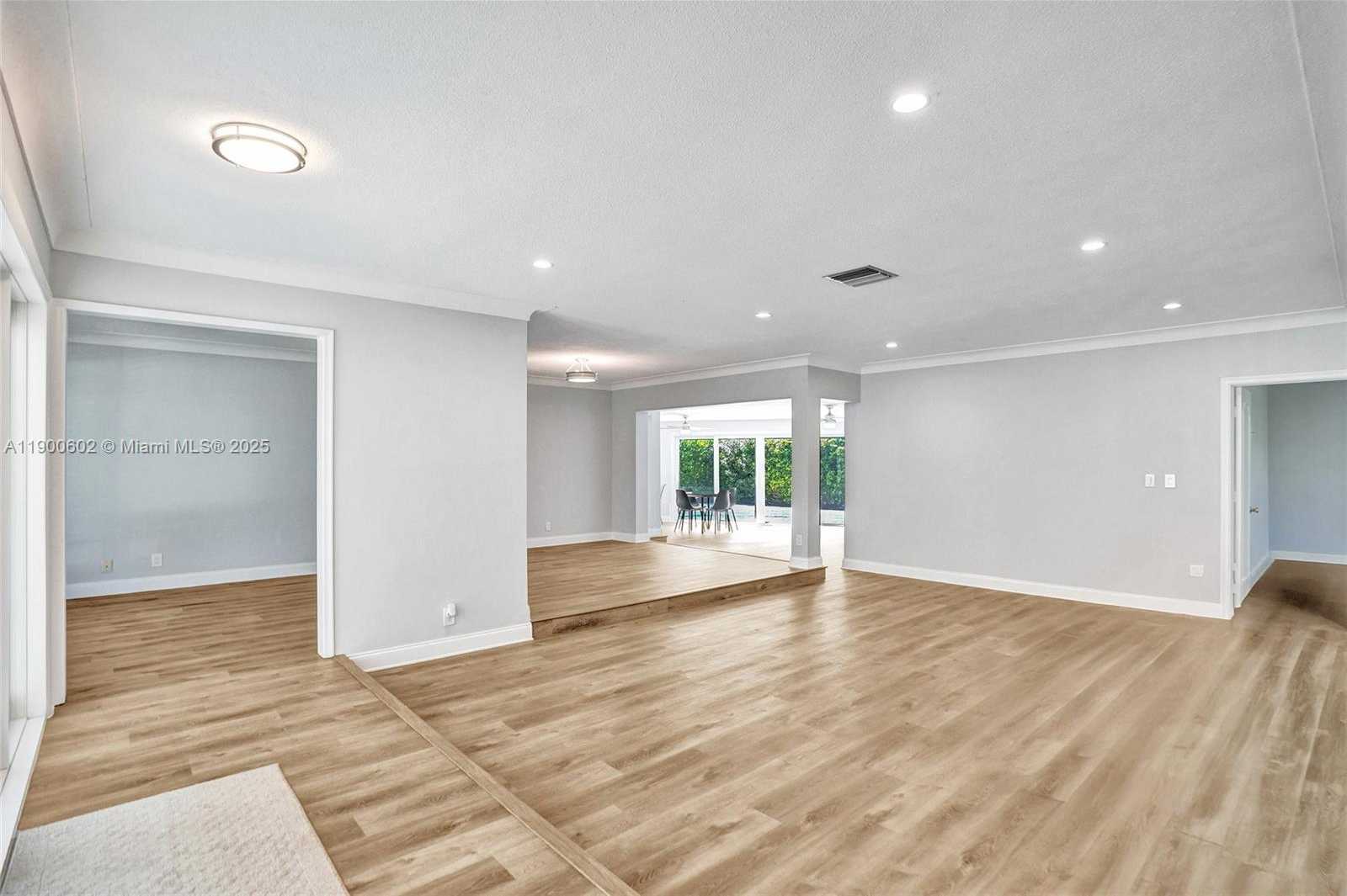 Small Image of 2031 NORTH EAST 62ND ST, Fort Lauderdale Number 12