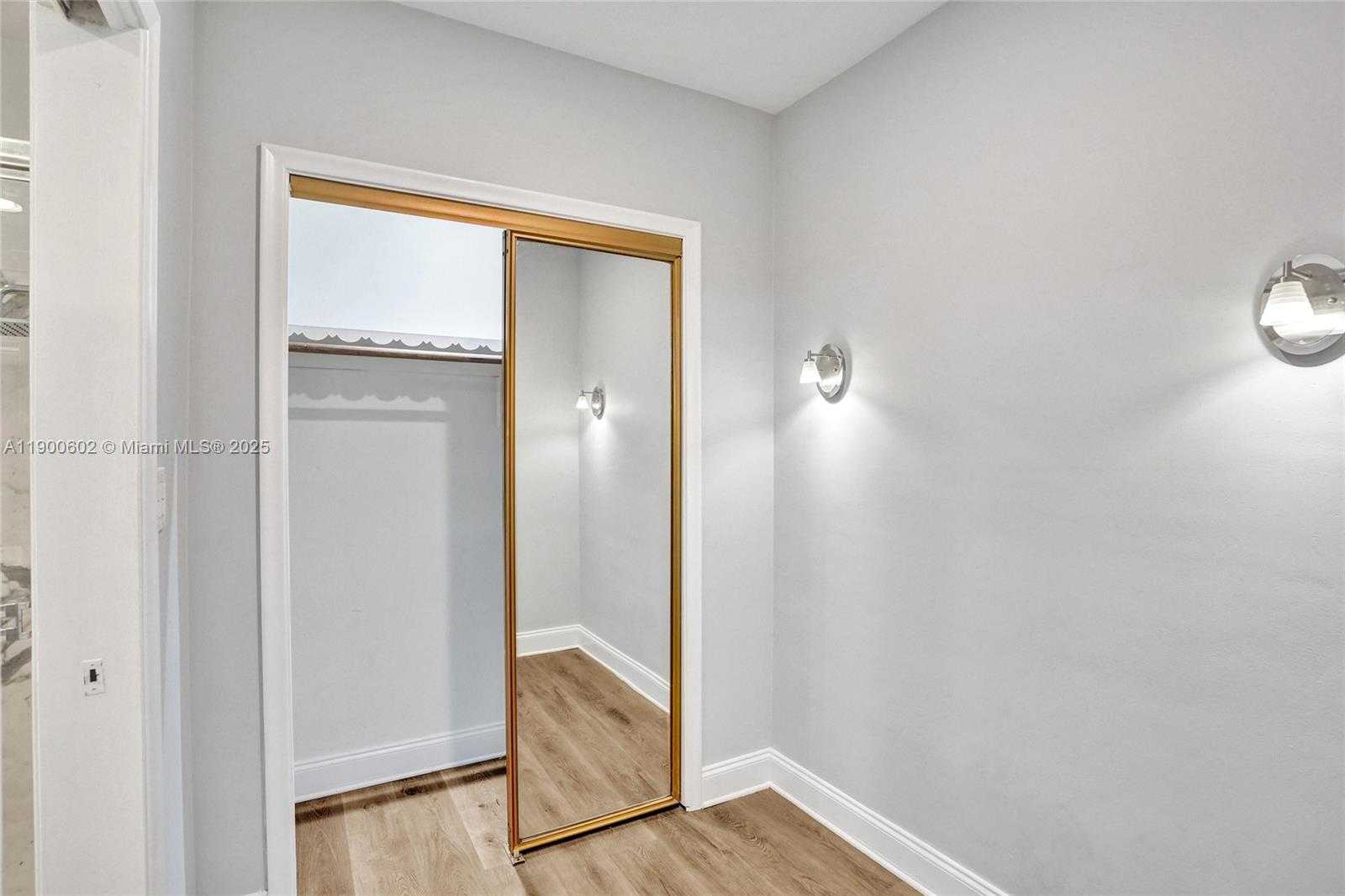 Small Image of 2031 NORTH EAST 62ND ST, Fort Lauderdale Number 32