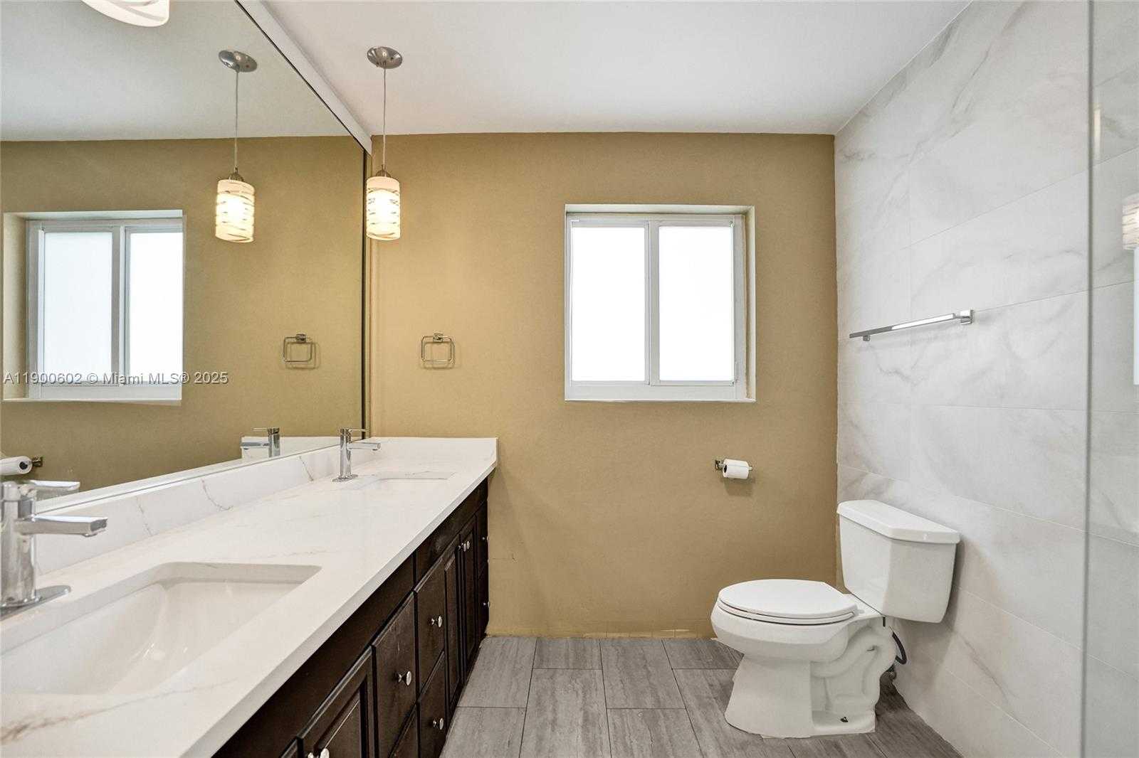 Small Image of 2031 NORTH EAST 62ND ST, Fort Lauderdale Number 38