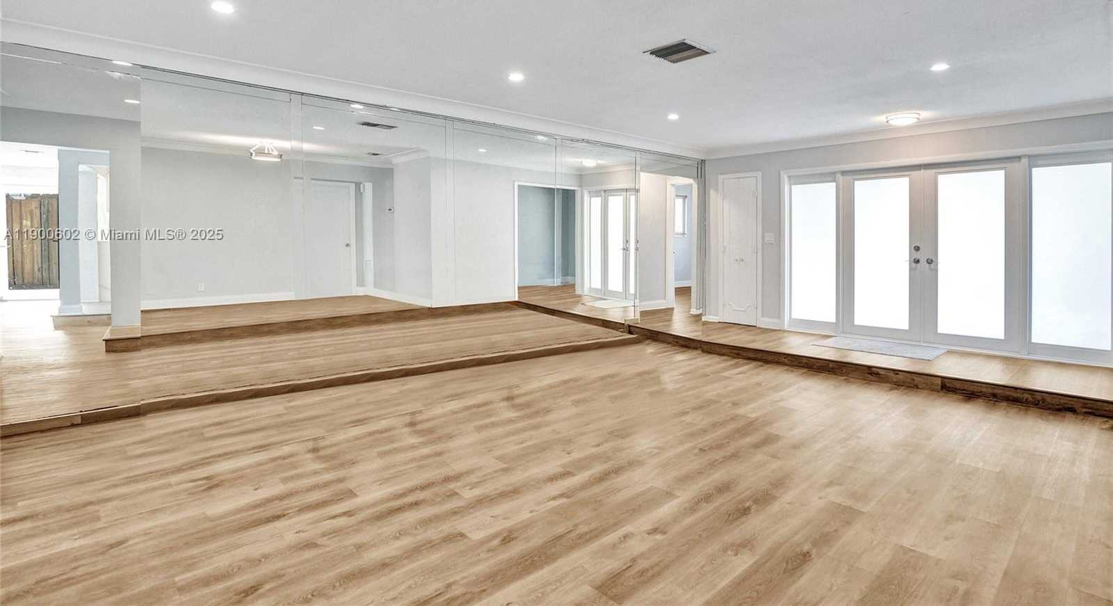 Small Image of 2031 NORTH EAST 62ND ST, Fort Lauderdale Number 4