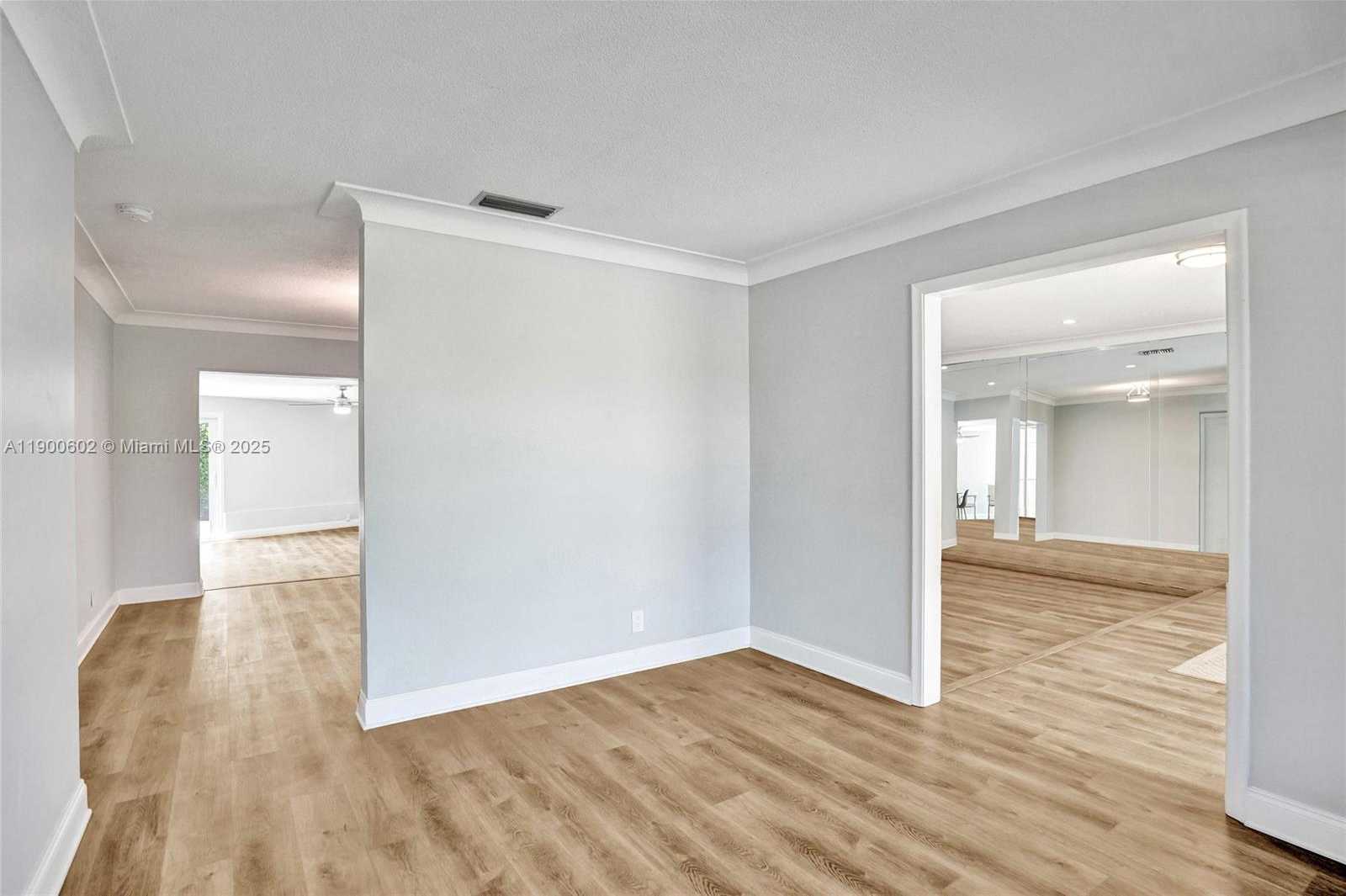 Small Image of 2031 NORTH EAST 62ND ST, Fort Lauderdale Number 9