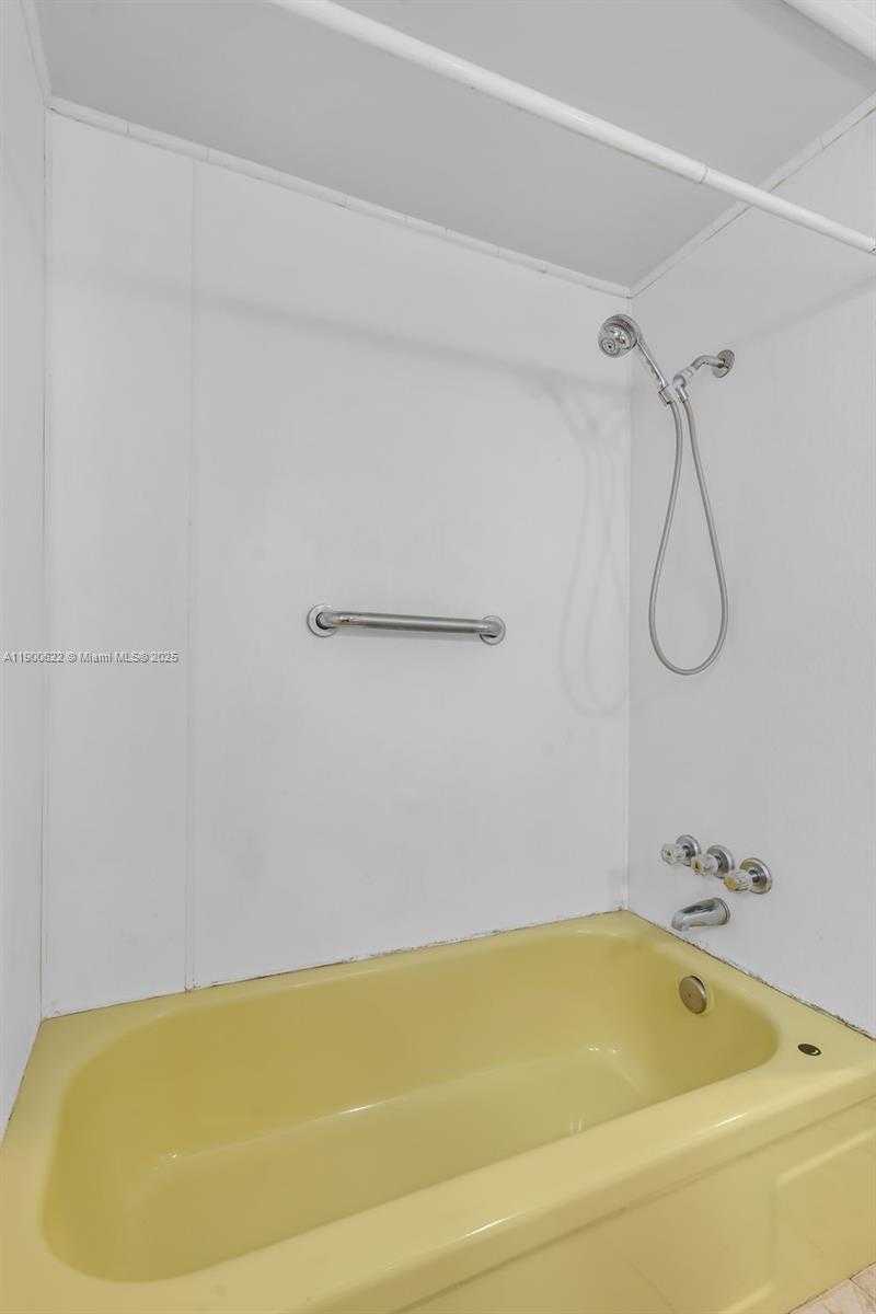 Small Image of 8360 SOUTH WEST 21ST ST, Davie Number 11