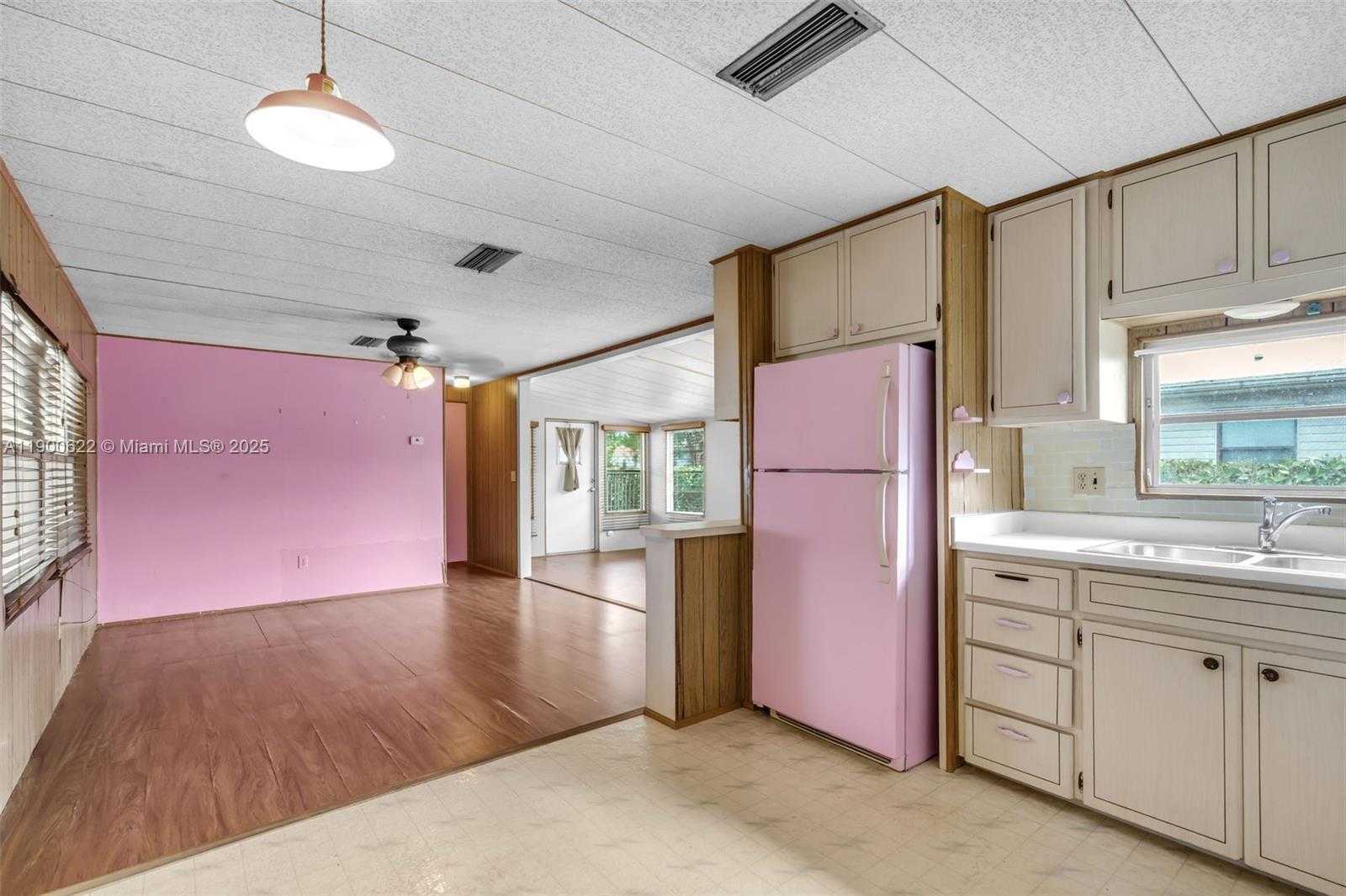 Small Image of 8360 SOUTH WEST 21ST ST, Davie Number 12