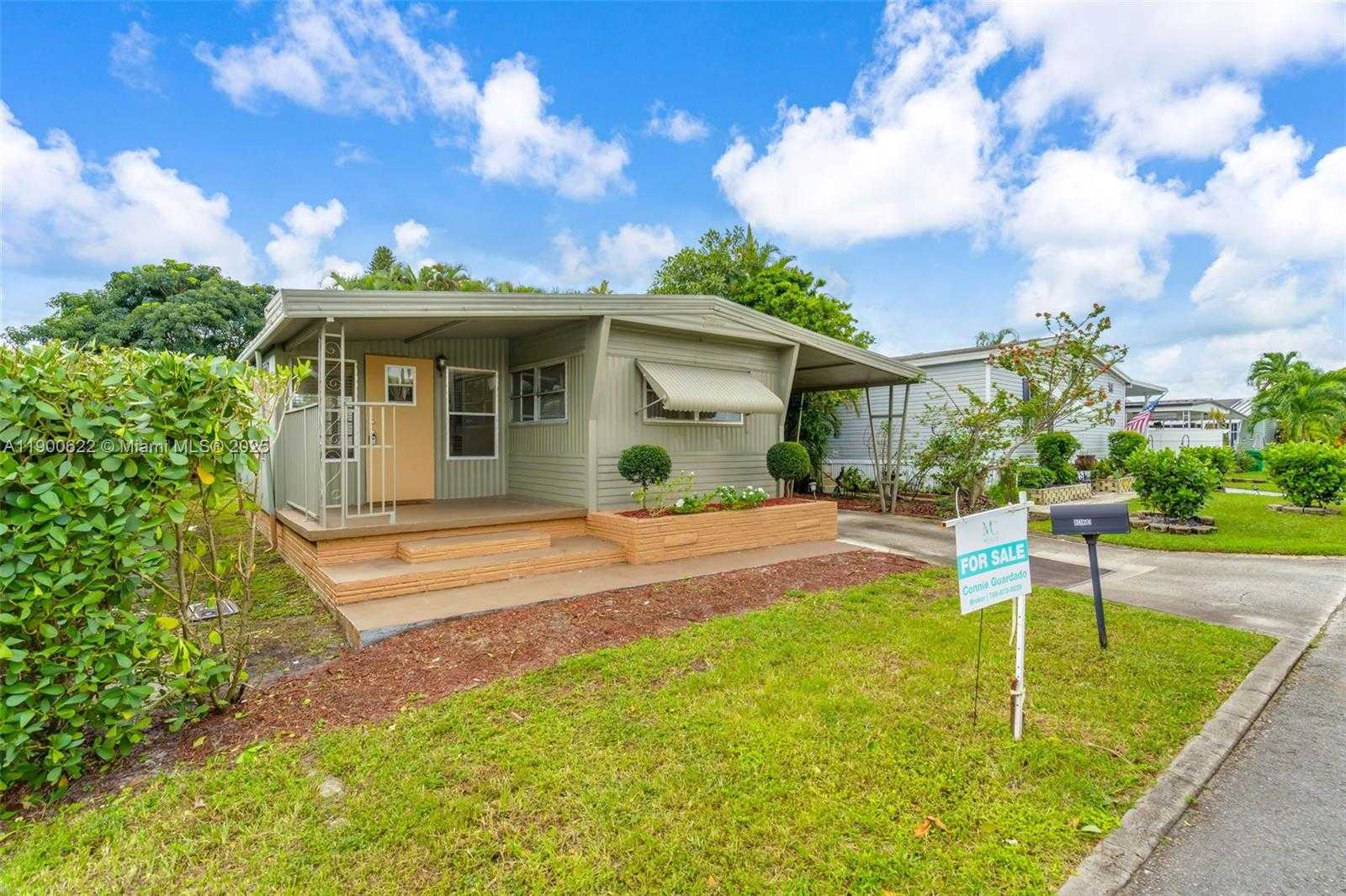 Small Image of 8360 SOUTH WEST 21ST ST, Davie Number 2