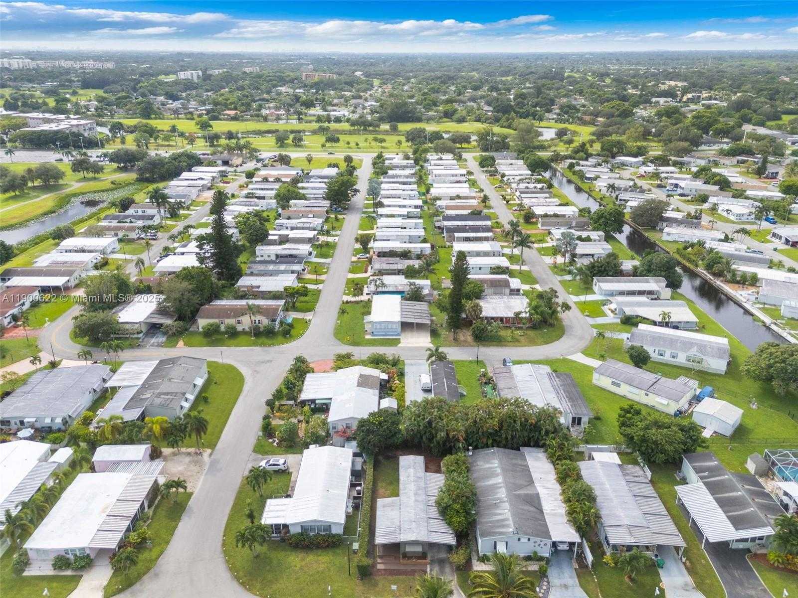 Small Image of 8360 SOUTH WEST 21ST ST, Davie Number 23