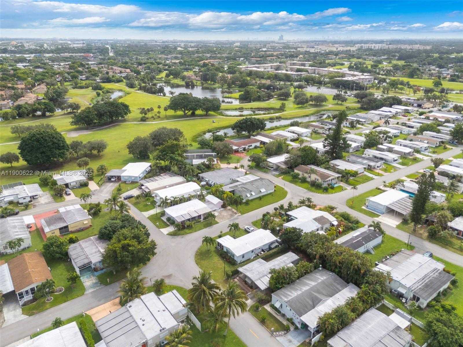 Small Image of 8360 SOUTH WEST 21ST ST, Davie Number 25