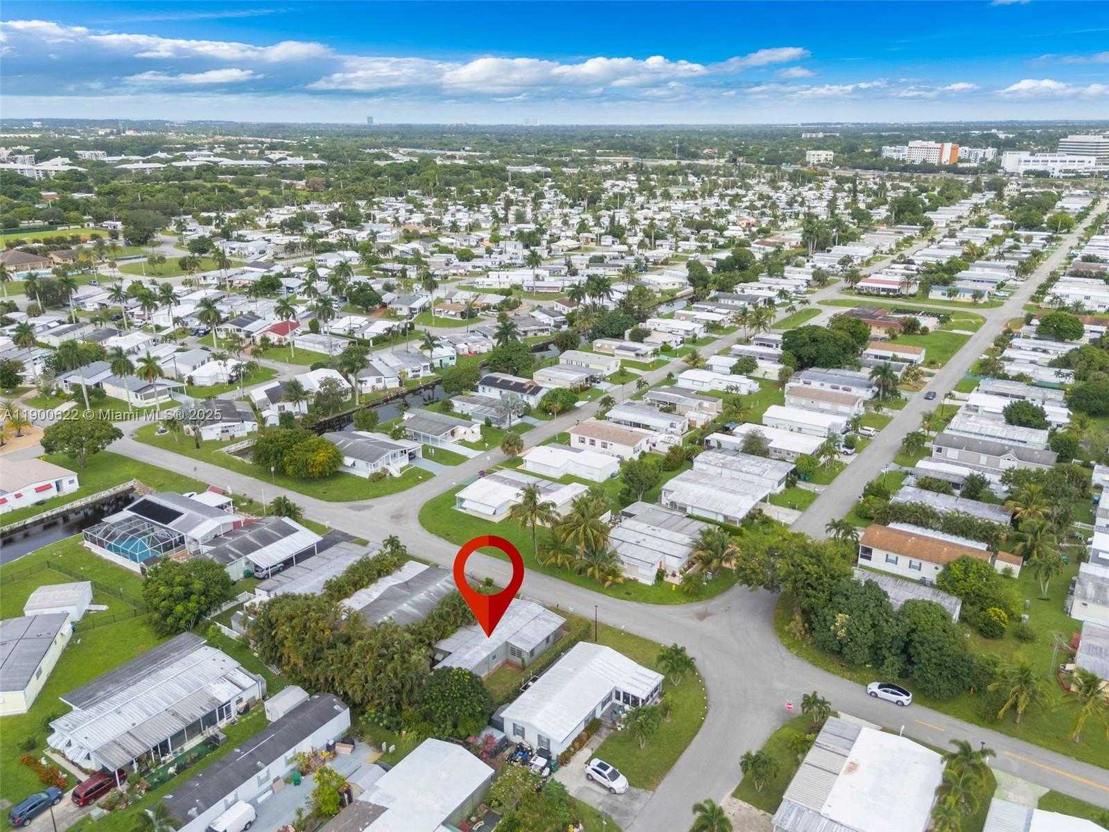 Small Image of 8360 SOUTH WEST 21ST ST, Davie Number 28