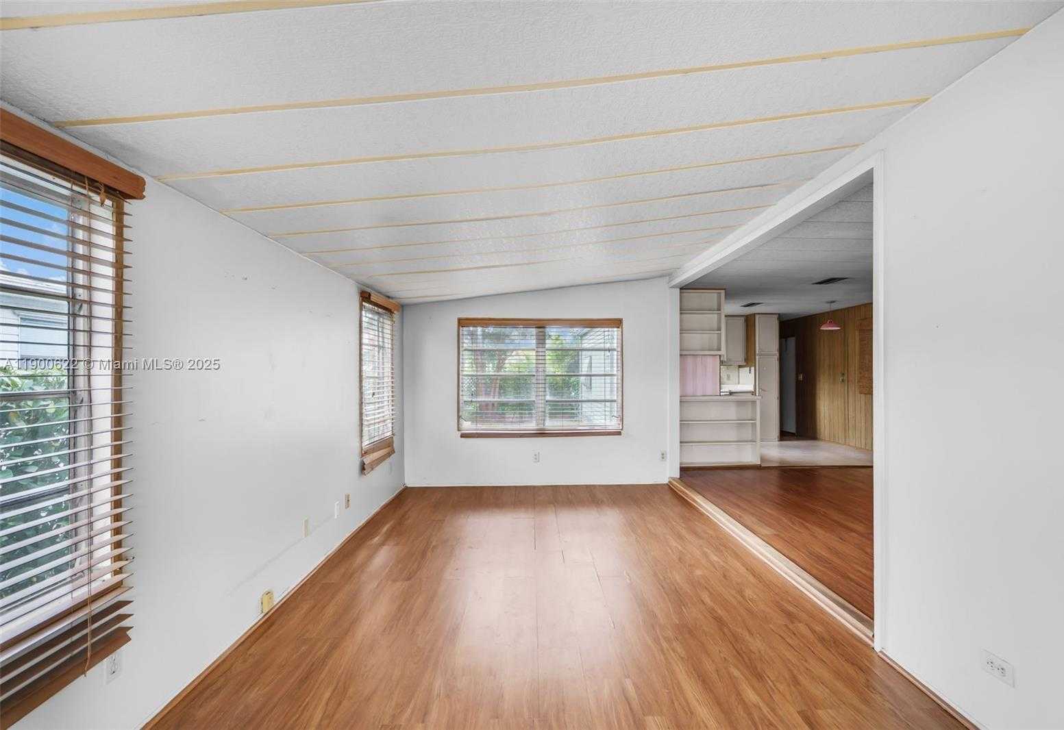 Small Image of 8360 SOUTH WEST 21ST ST, Davie Number 3