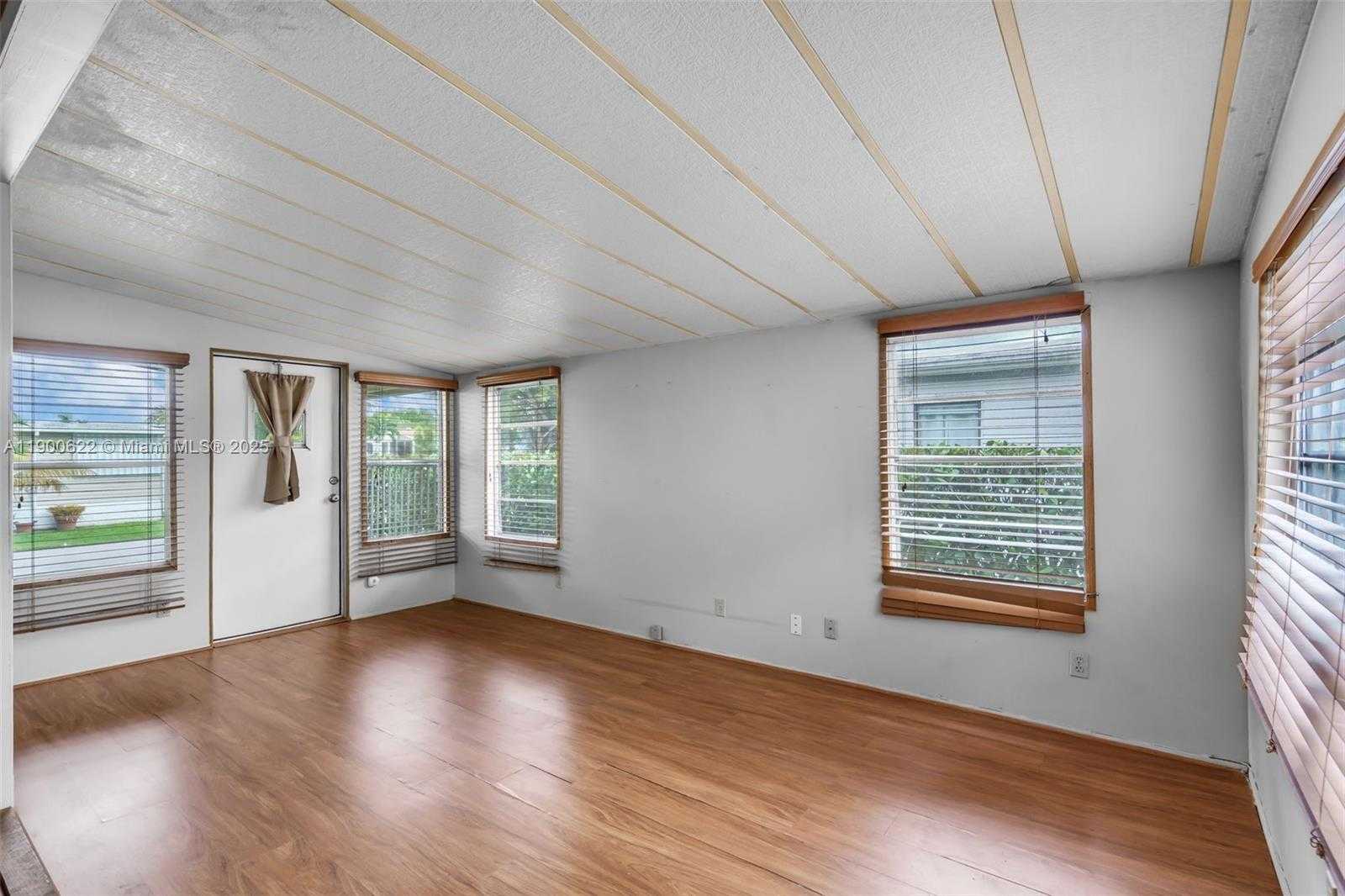 Small Image of 8360 SOUTH WEST 21ST ST, Davie Number 5