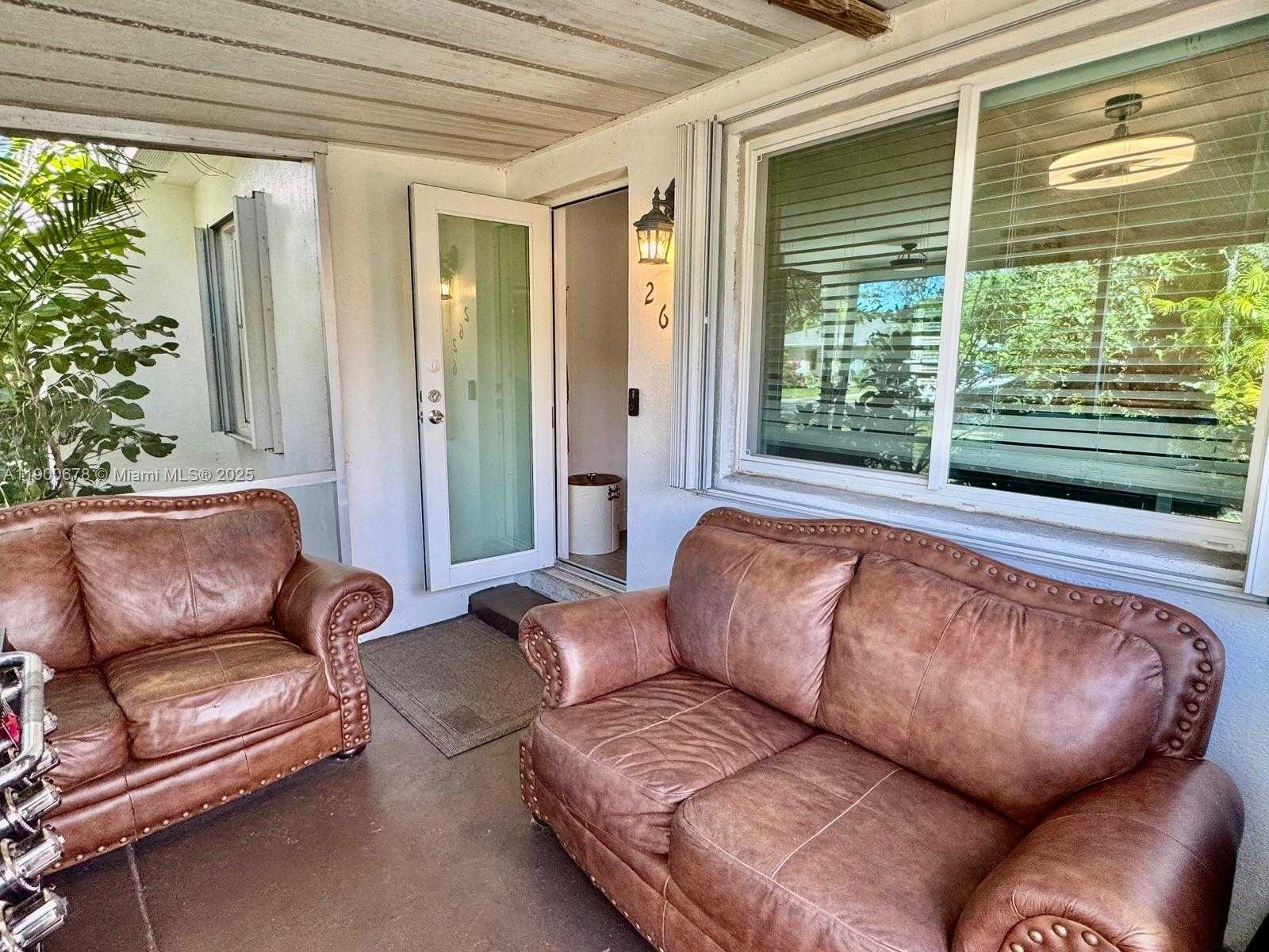 Small Image of 2626 GARFIELD ST, Hollywood Number 21