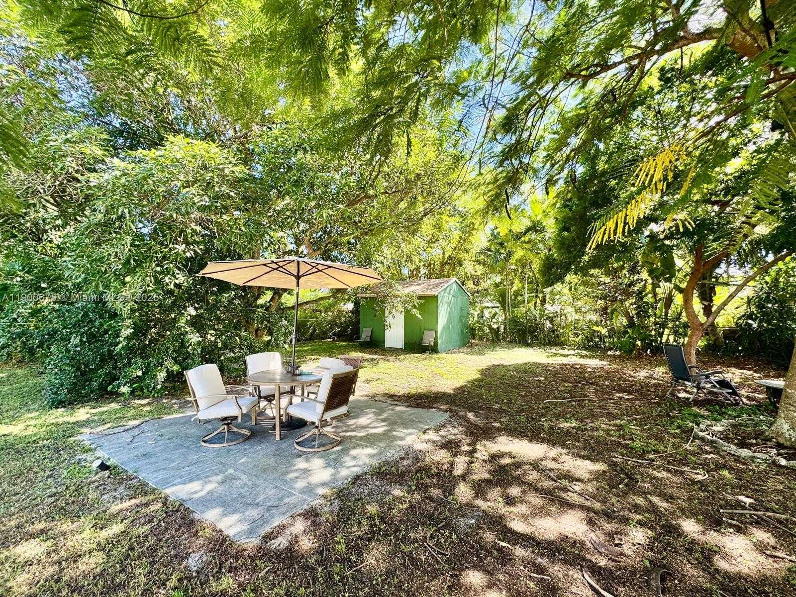 Small Image of 2626 GARFIELD ST, Hollywood Number 23