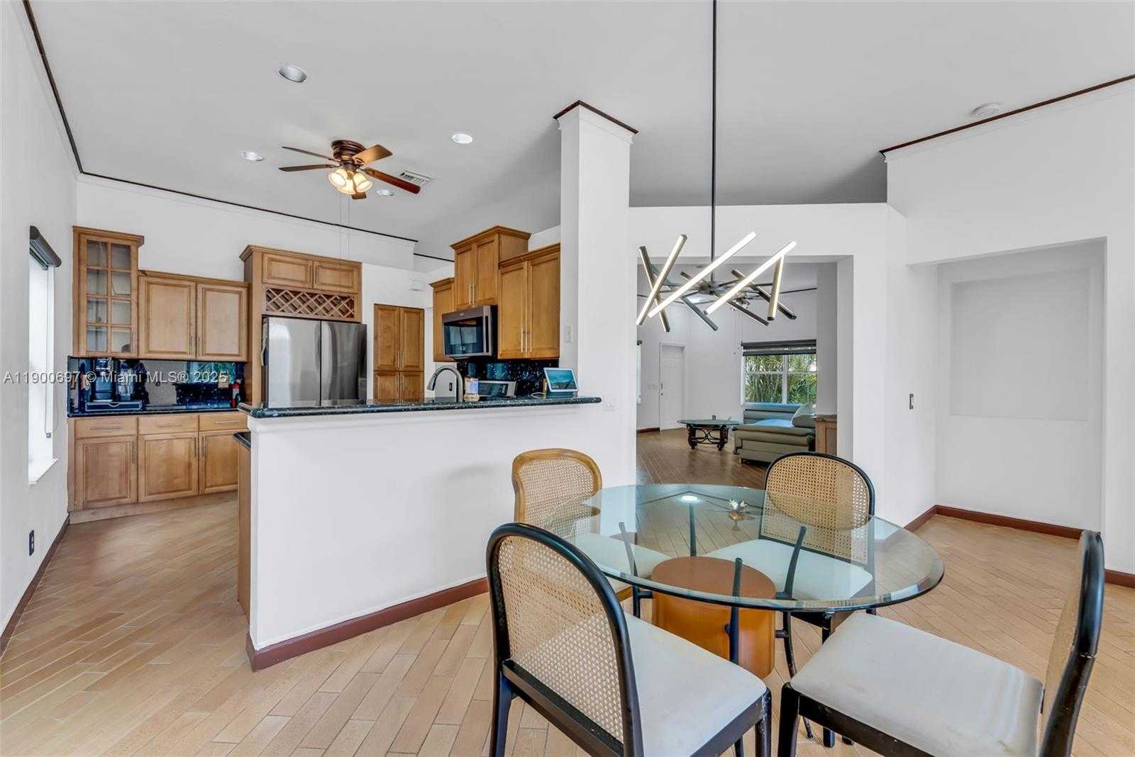 Small Image of 1561 BANYAN WAY, Weston Number 13