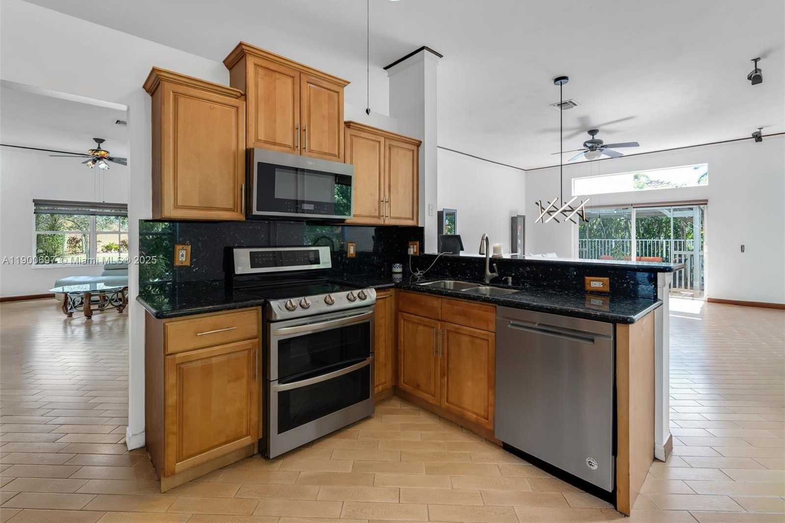 Small Image of 1561 BANYAN WAY, Weston Number 15