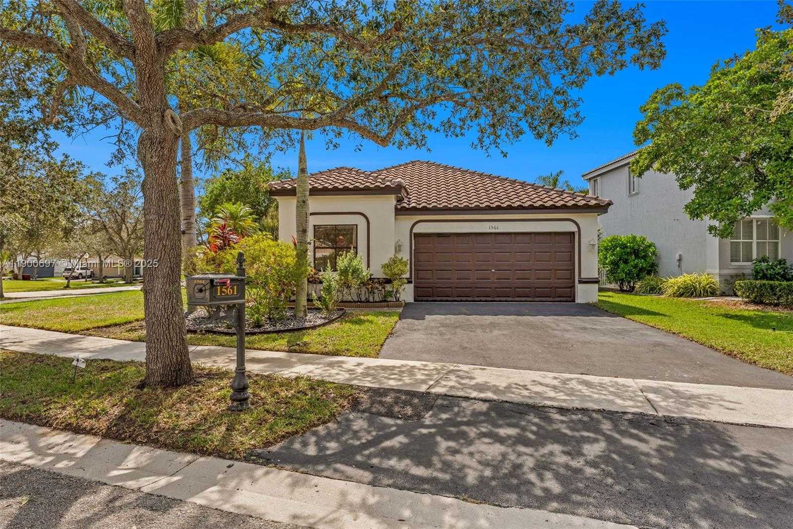 Small Image of 1561 BANYAN WAY, Weston Number 2