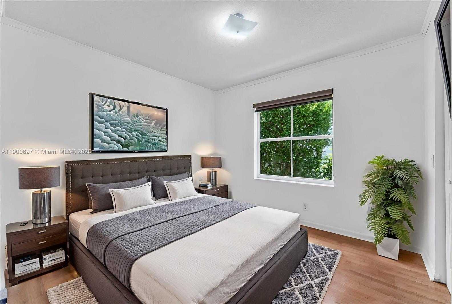 Small Image of 1561 BANYAN WAY, Weston Number 25