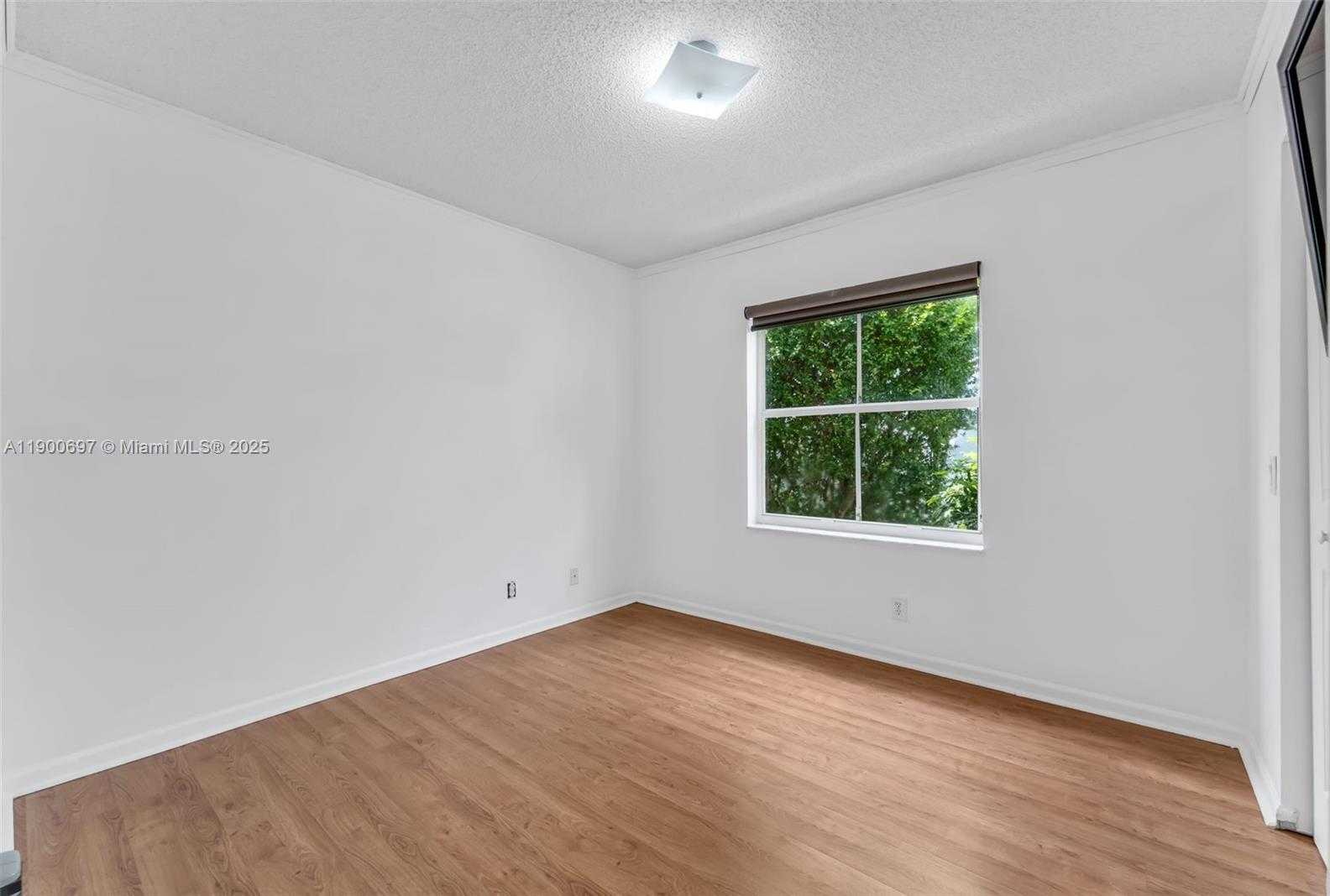 Small Image of 1561 BANYAN WAY, Weston Number 26