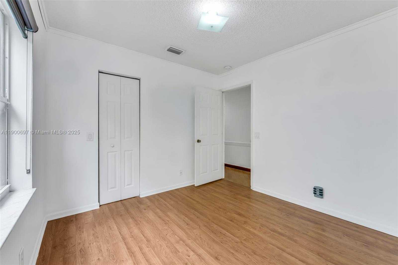 Small Image of 1561 BANYAN WAY, Weston Number 27