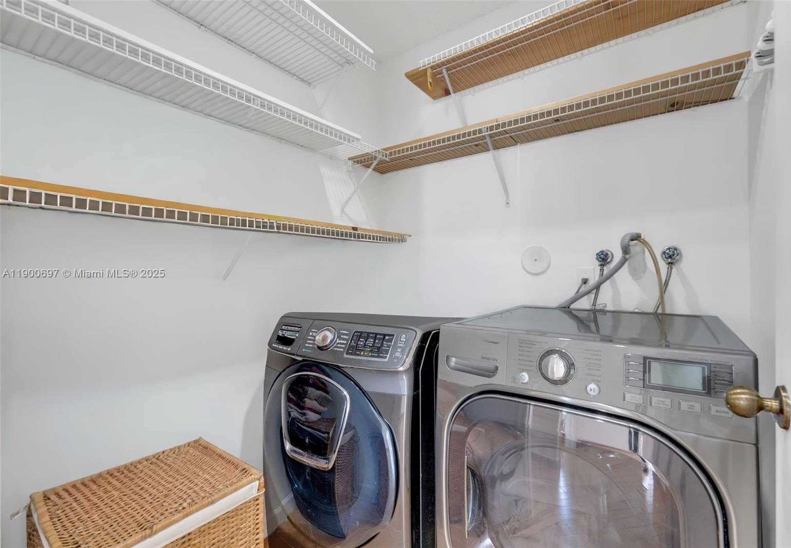 Small Image of 1561 BANYAN WAY, Weston Number 28
