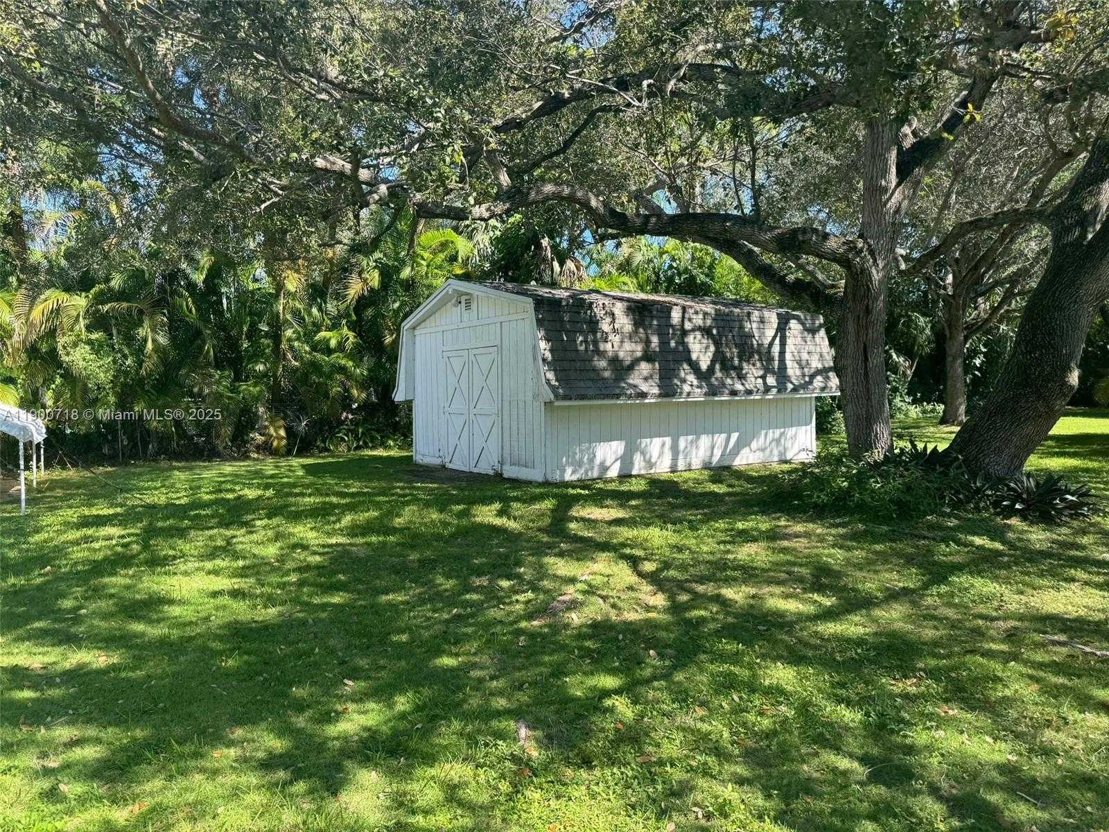 Small Image of 5345 SOUTH WEST 84TH ST, Miami Number 14