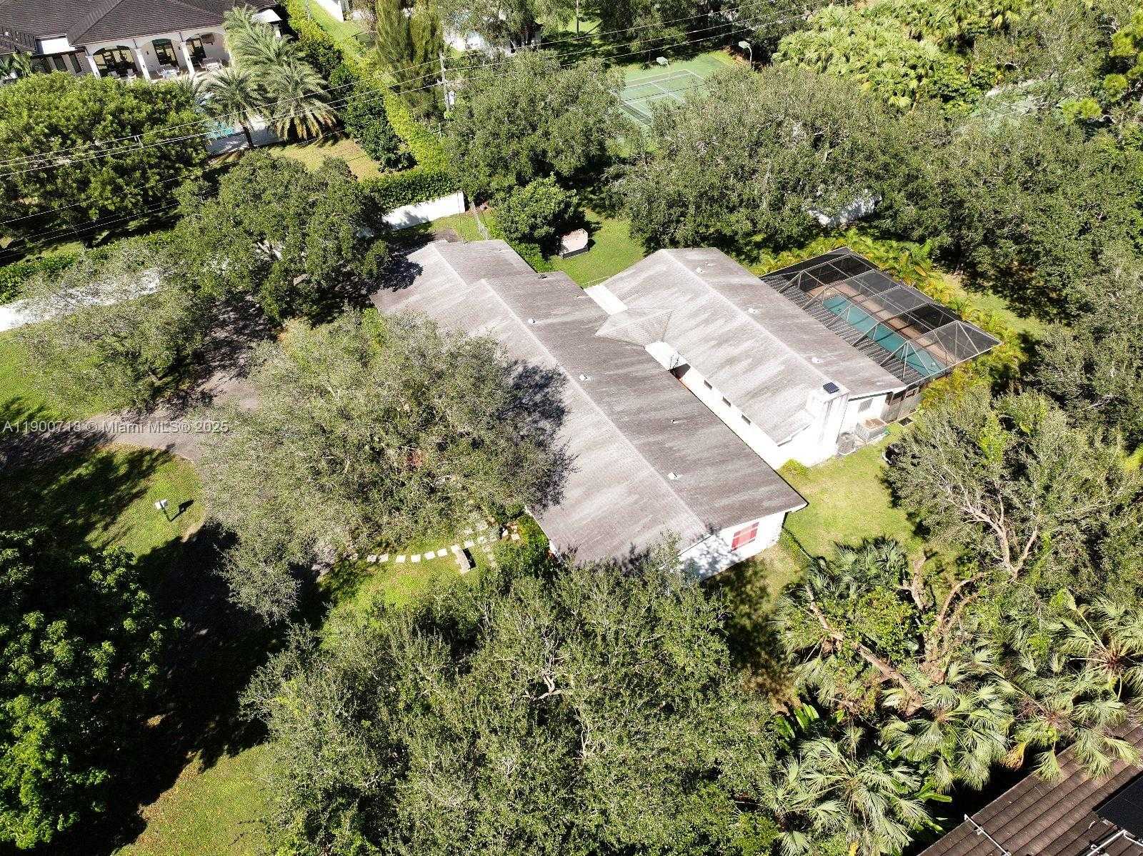 Small Image of 5345 SOUTH WEST 84TH ST, Miami Number 5