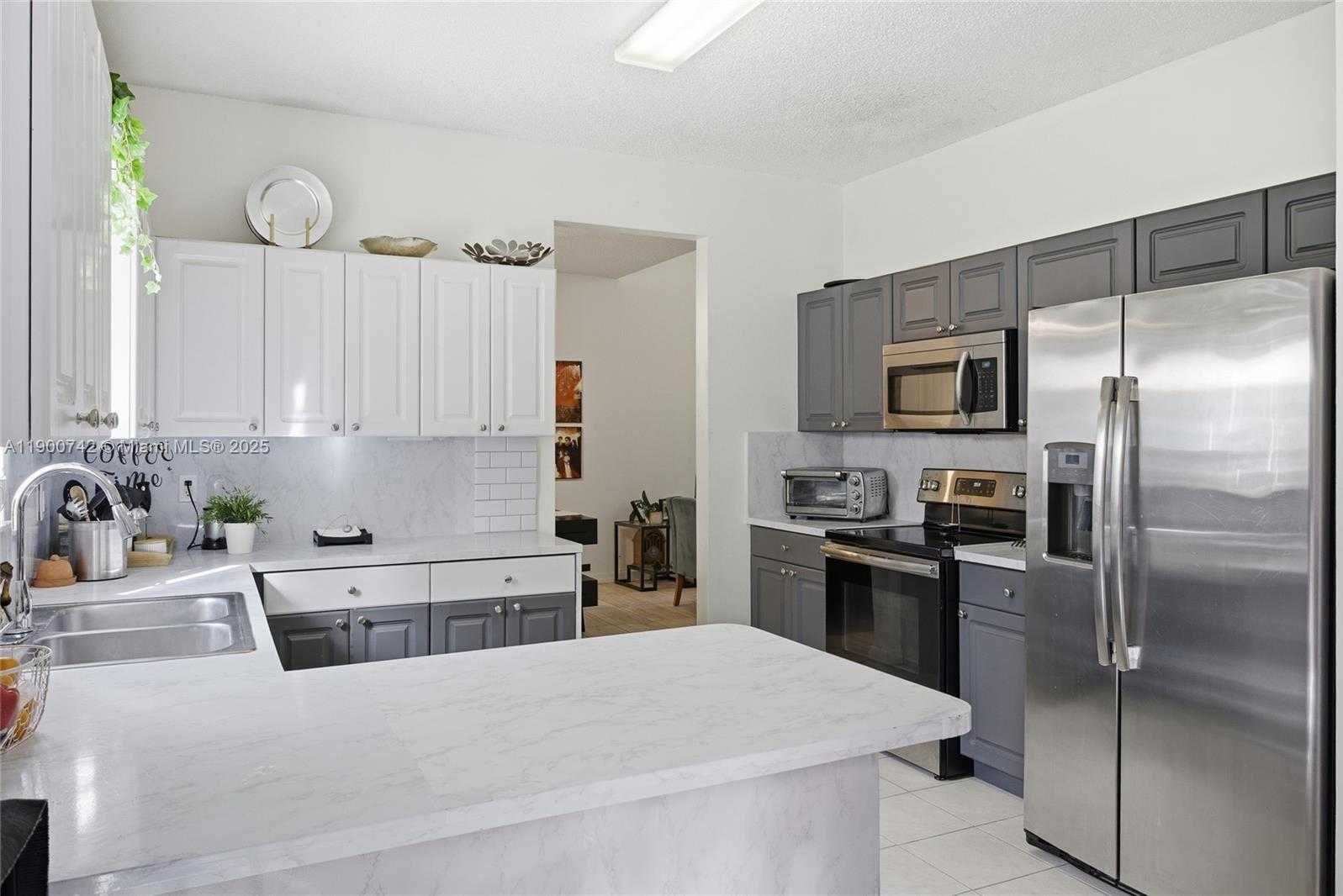 Small Image of 1510 SOUTH EAST 22ND LN, Homestead Number 10