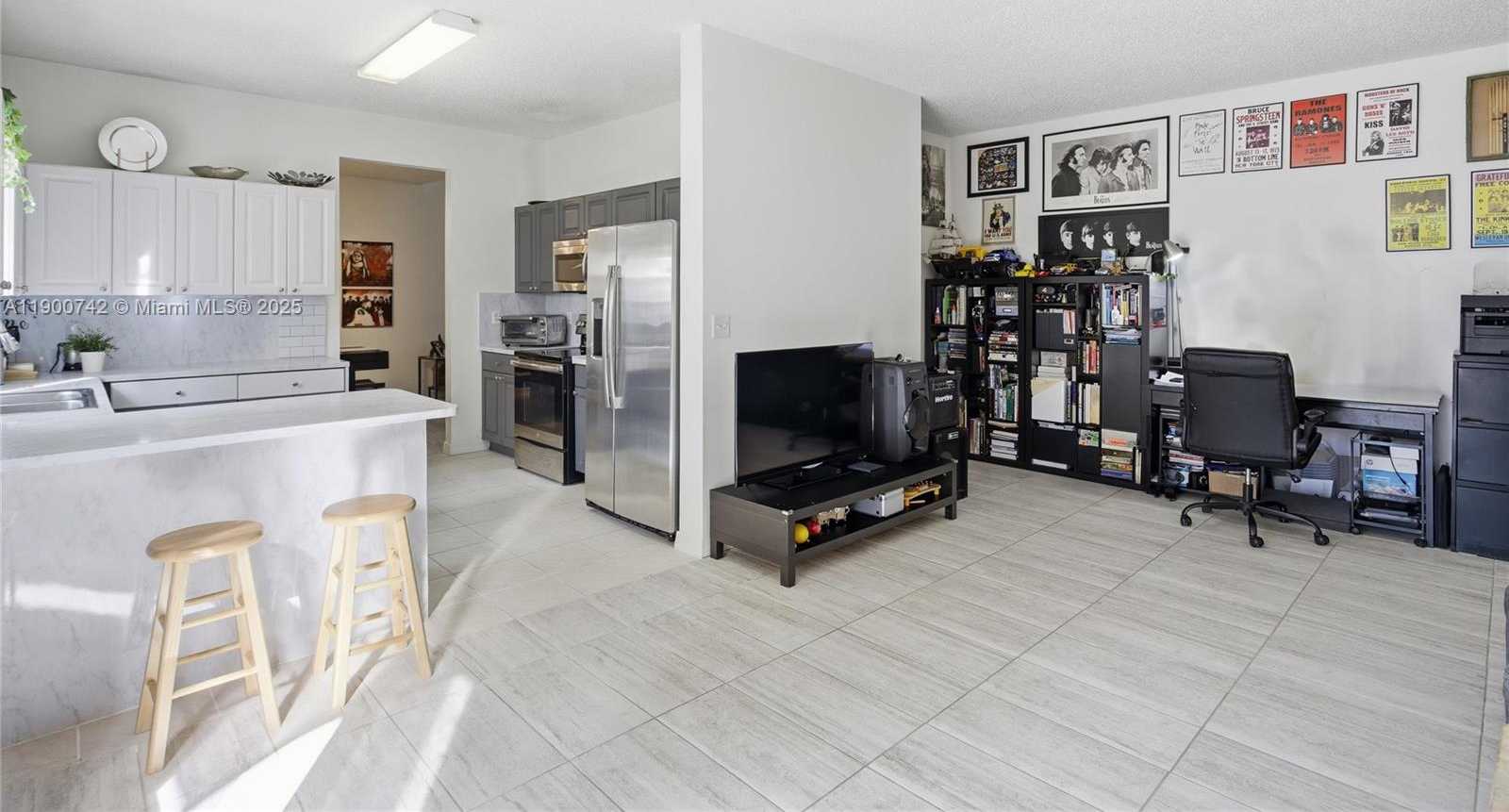 Small Image of 1510 SOUTH EAST 22ND LN, Homestead Number 12