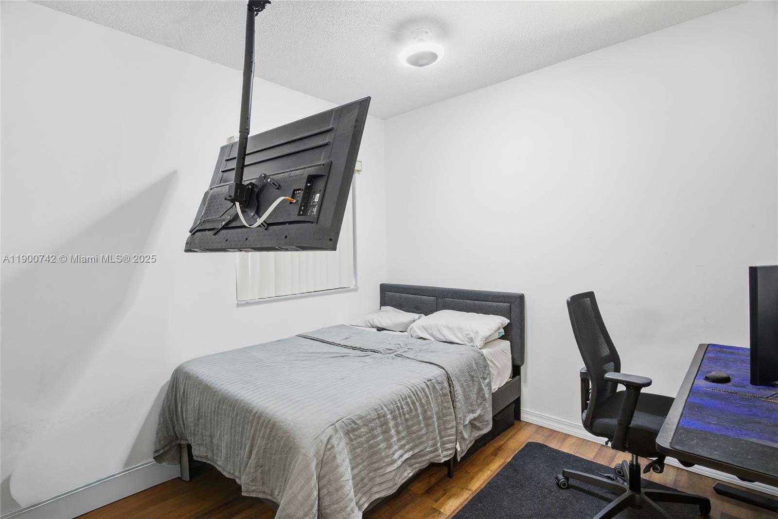Small Image of 1510 SOUTH EAST 22ND LN, Homestead Number 22