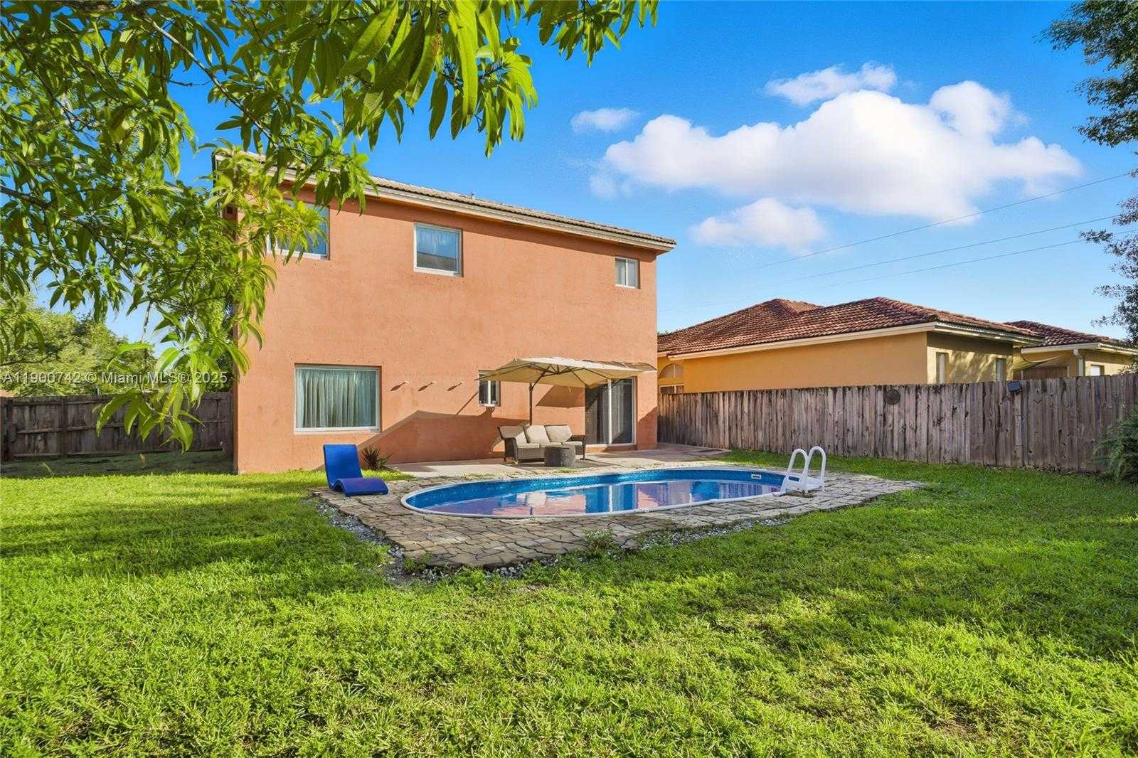 Small Image of 1510 SOUTH EAST 22ND LN, Homestead Number 27