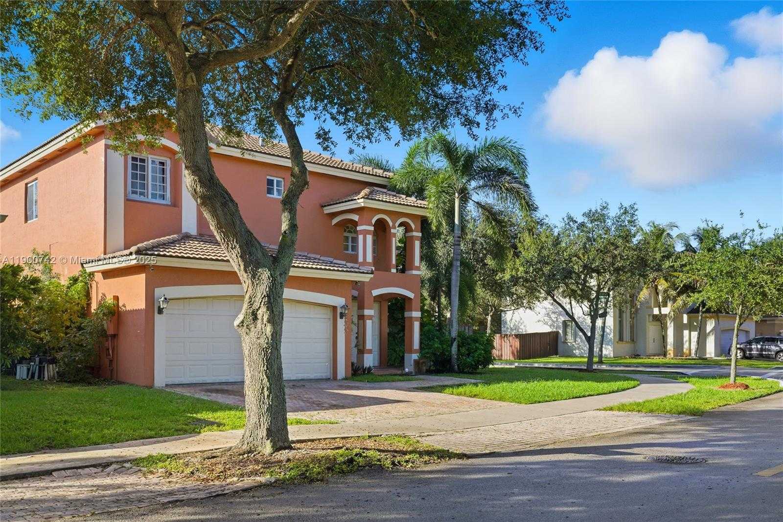 Small Image of 1510 SOUTH EAST 22ND LN, Homestead Number 3