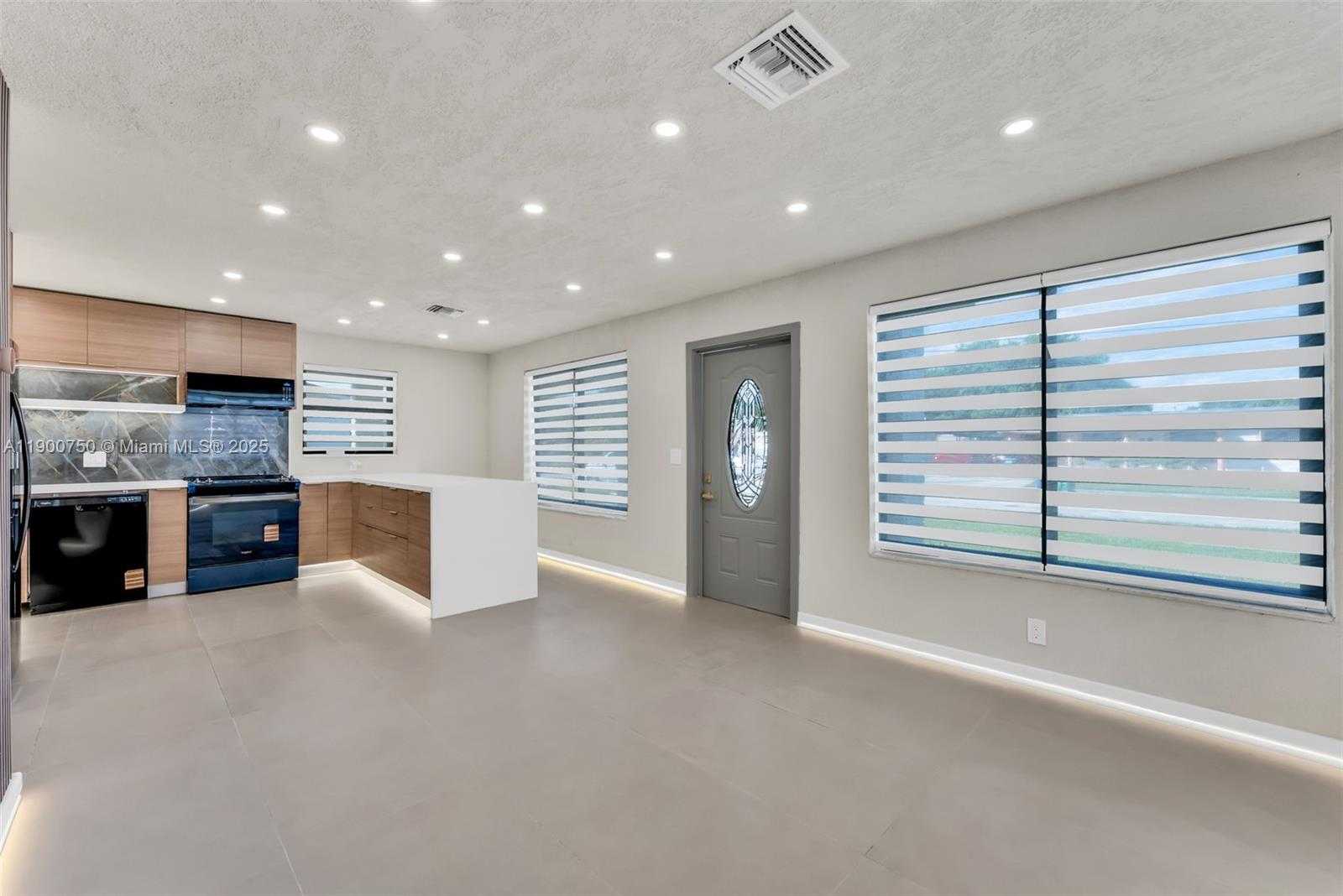Small Image of 3220 NORTH WEST 16TH ST, Lauderhill Number 11