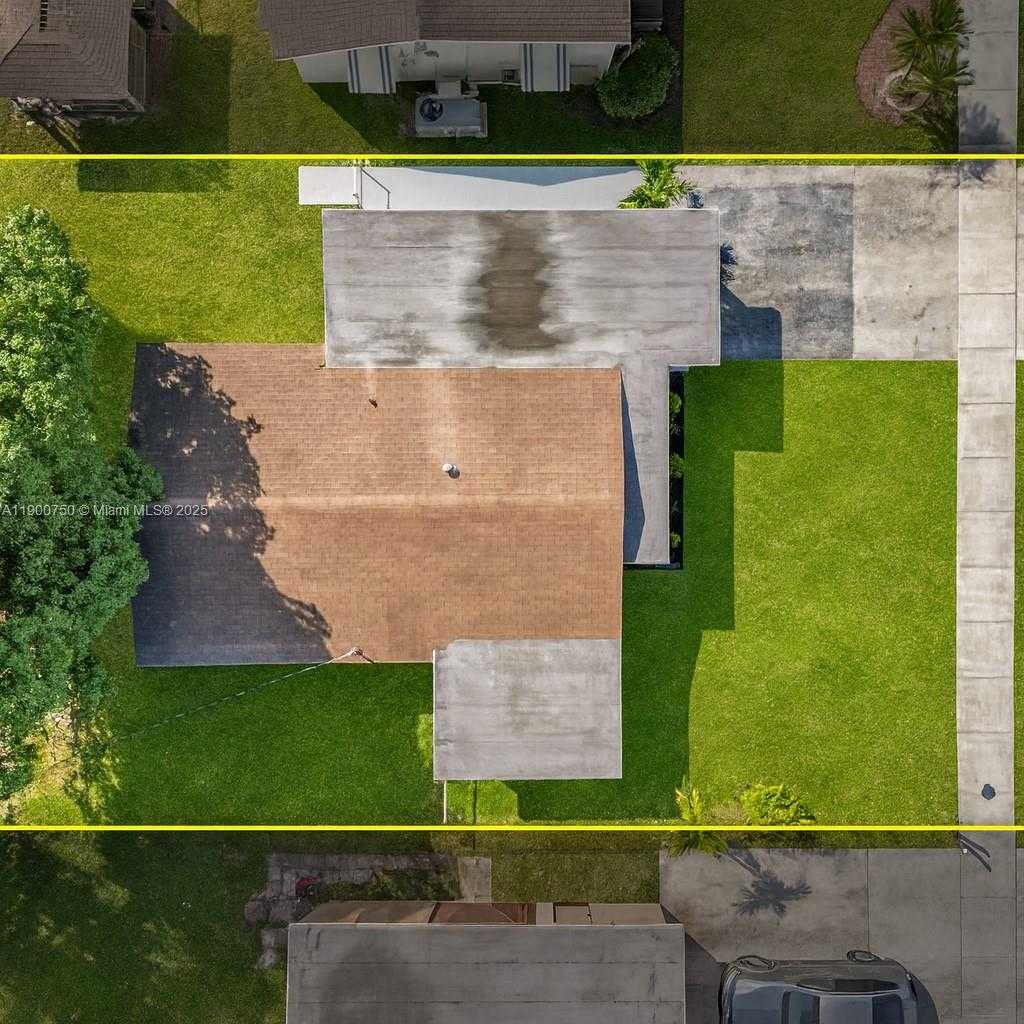 Small Image of 3220 NORTH WEST 16TH ST, Lauderhill Number 33
