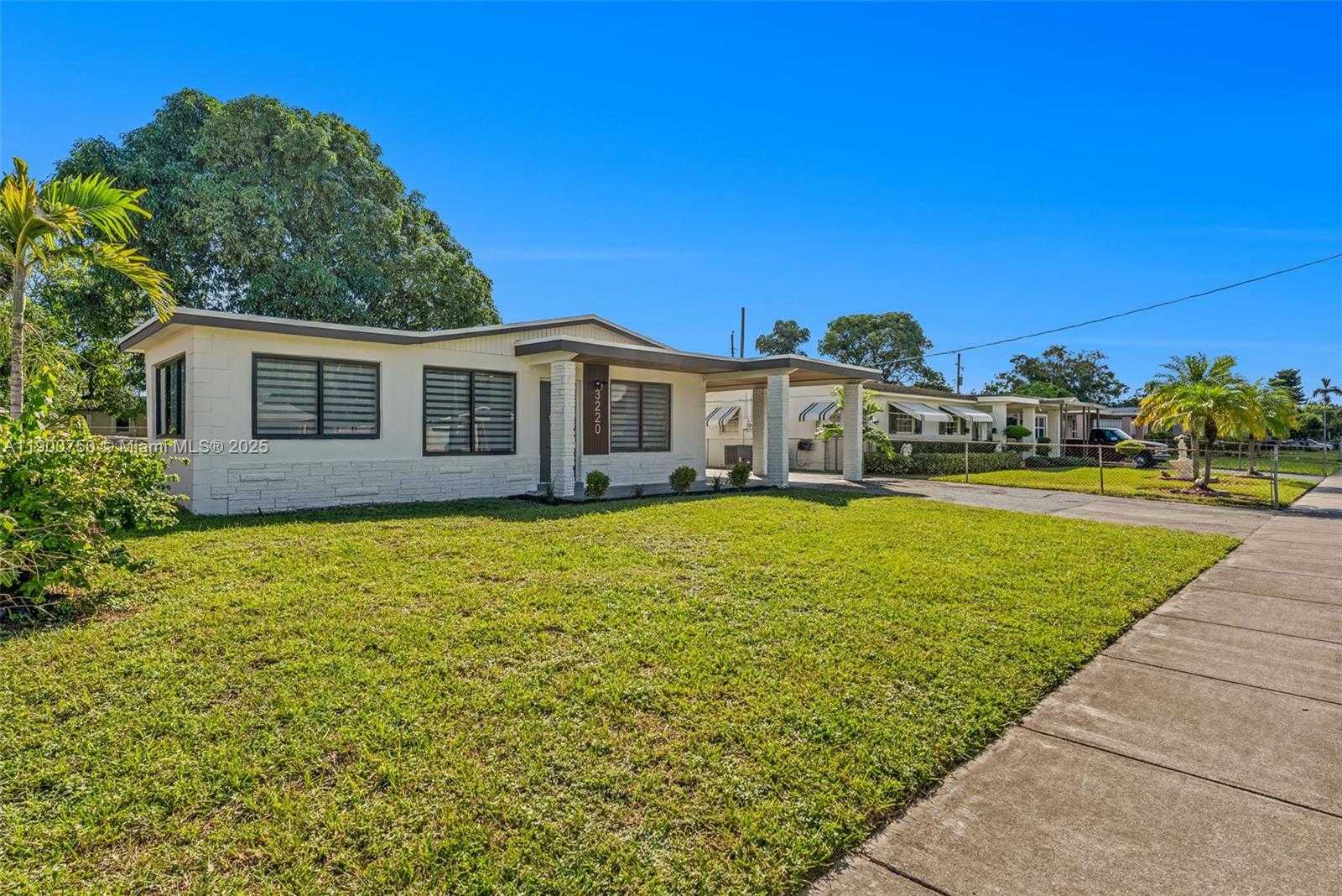 Small Image of 3220 NORTH WEST 16TH ST, Lauderhill Number 4