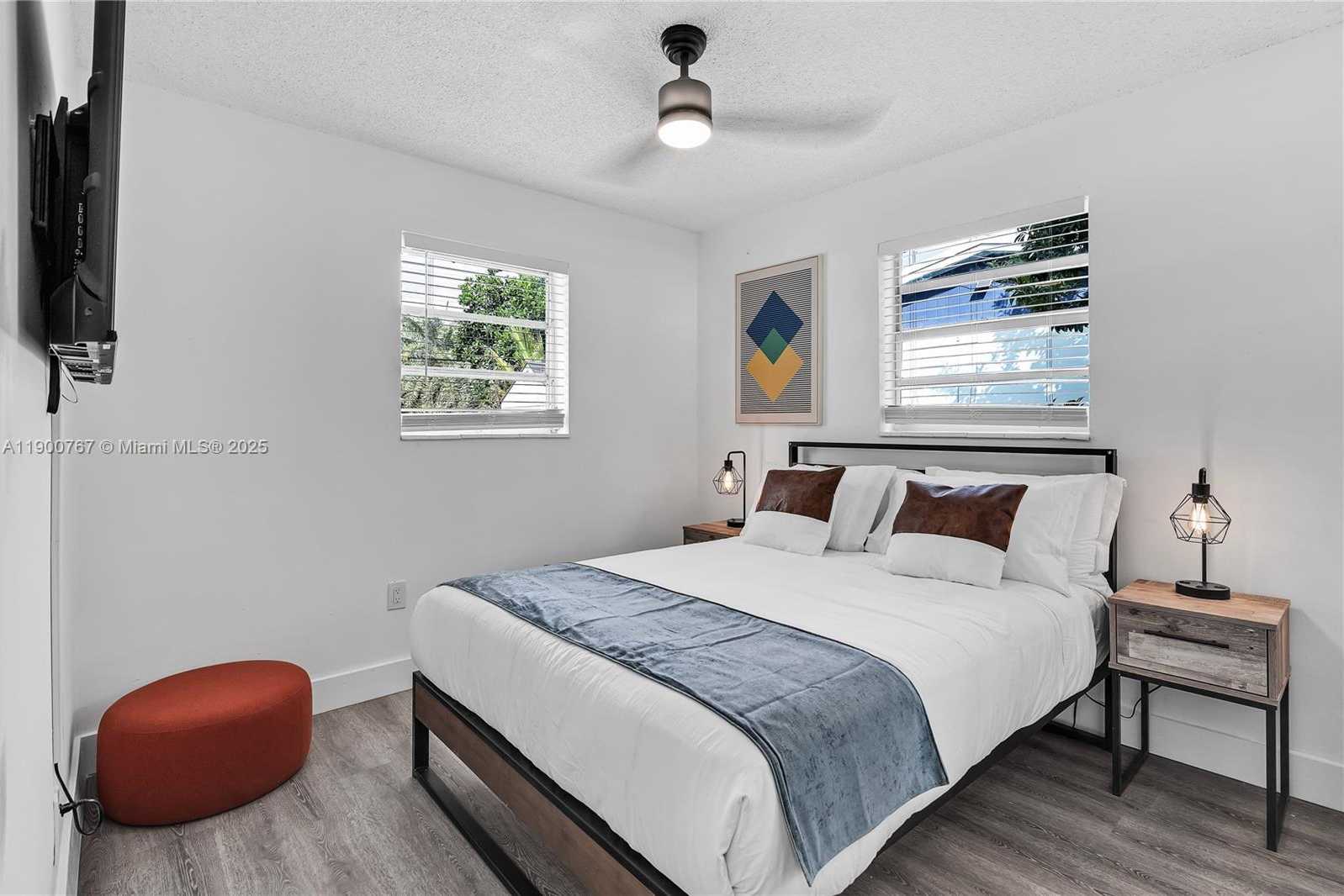 Small Image of 7471 HOPE ST, Hollywood Number 10