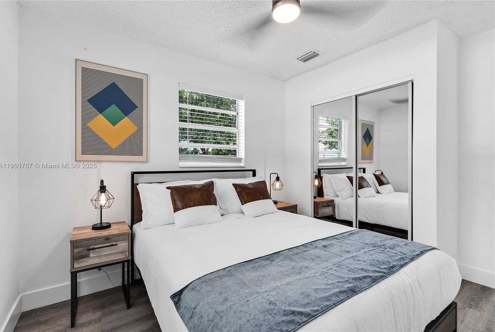Small Image of 7471 HOPE ST, Hollywood Number 11