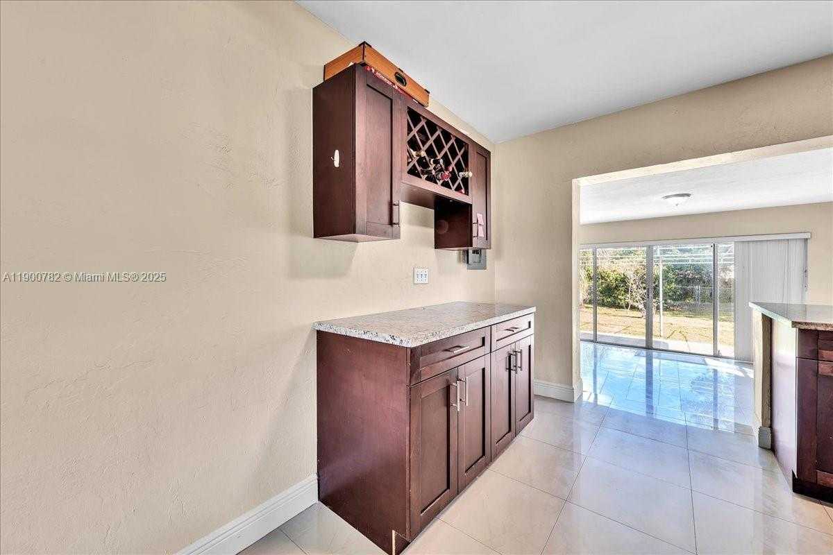 Small Image of 1245 NORTH WEST 130TH ST, North Miami Number 12