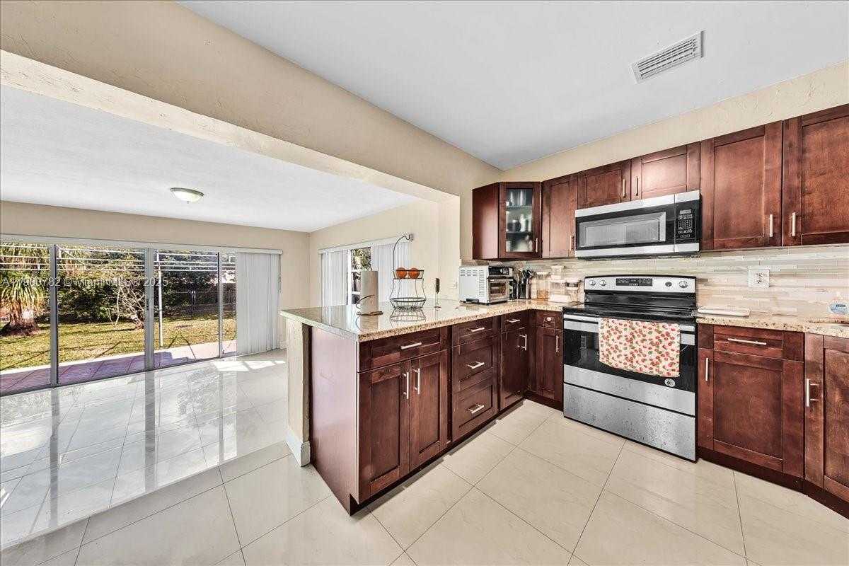 Small Image of 1245 NORTH WEST 130TH ST, North Miami Number 17
