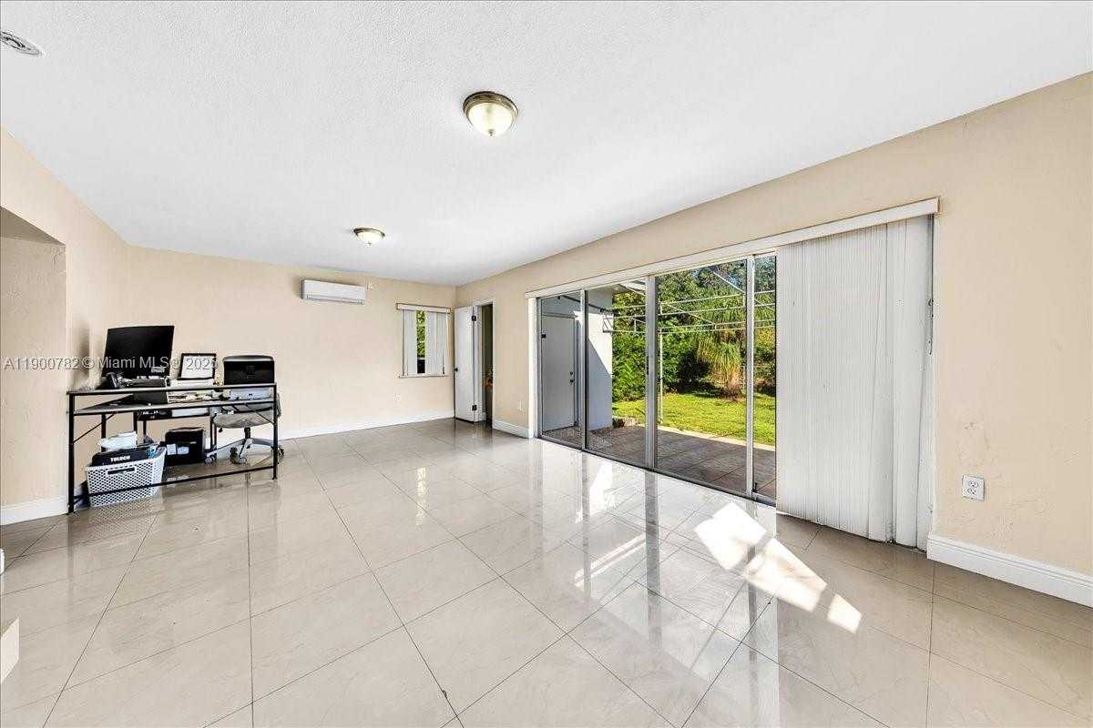 Small Image of 1245 NORTH WEST 130TH ST, North Miami Number 20