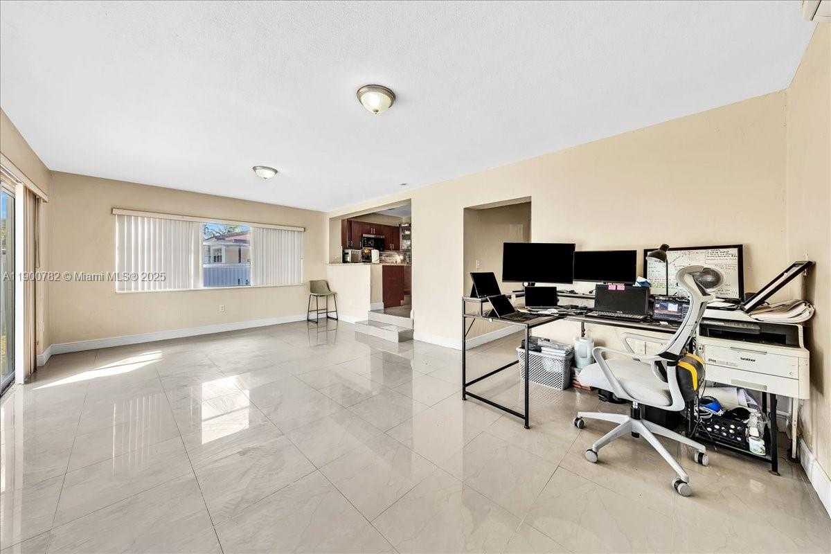 Small Image of 1245 NORTH WEST 130TH ST, North Miami Number 25